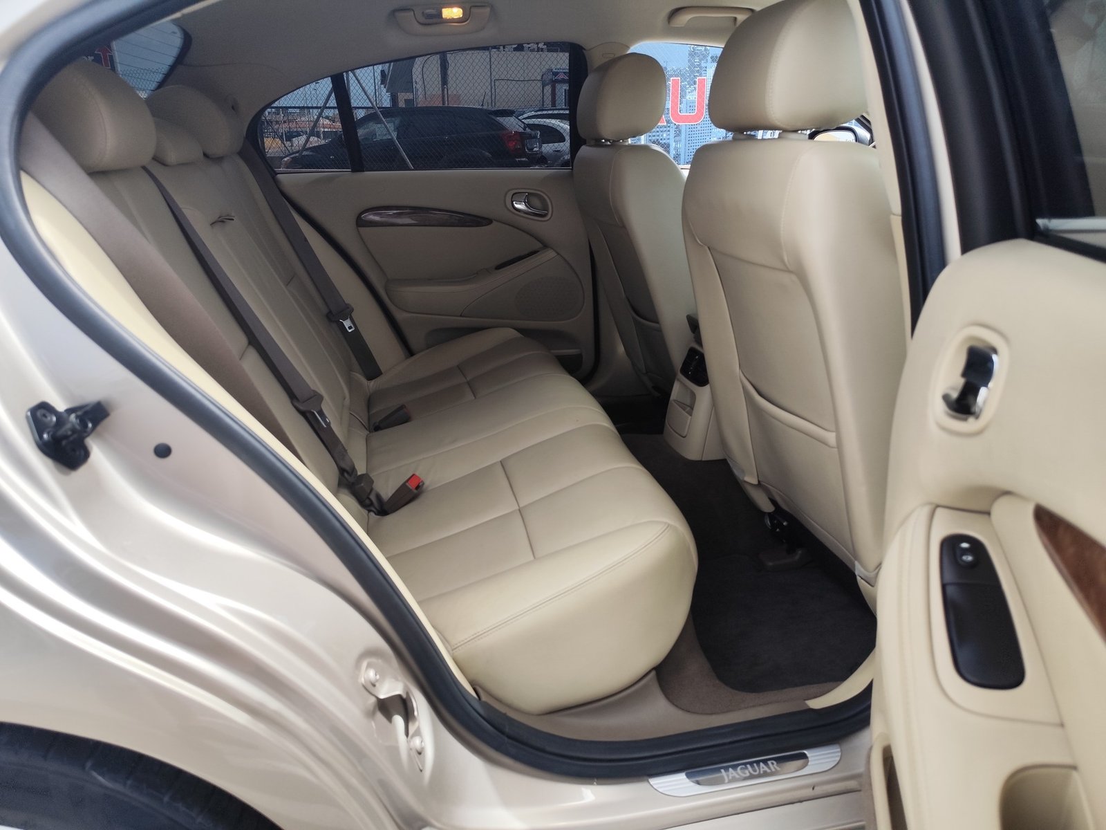 JAGUAR S-TYPE 3.0 GASOLINA 238 CV 2004 SOLO 83.000 KM AUTOMATICO