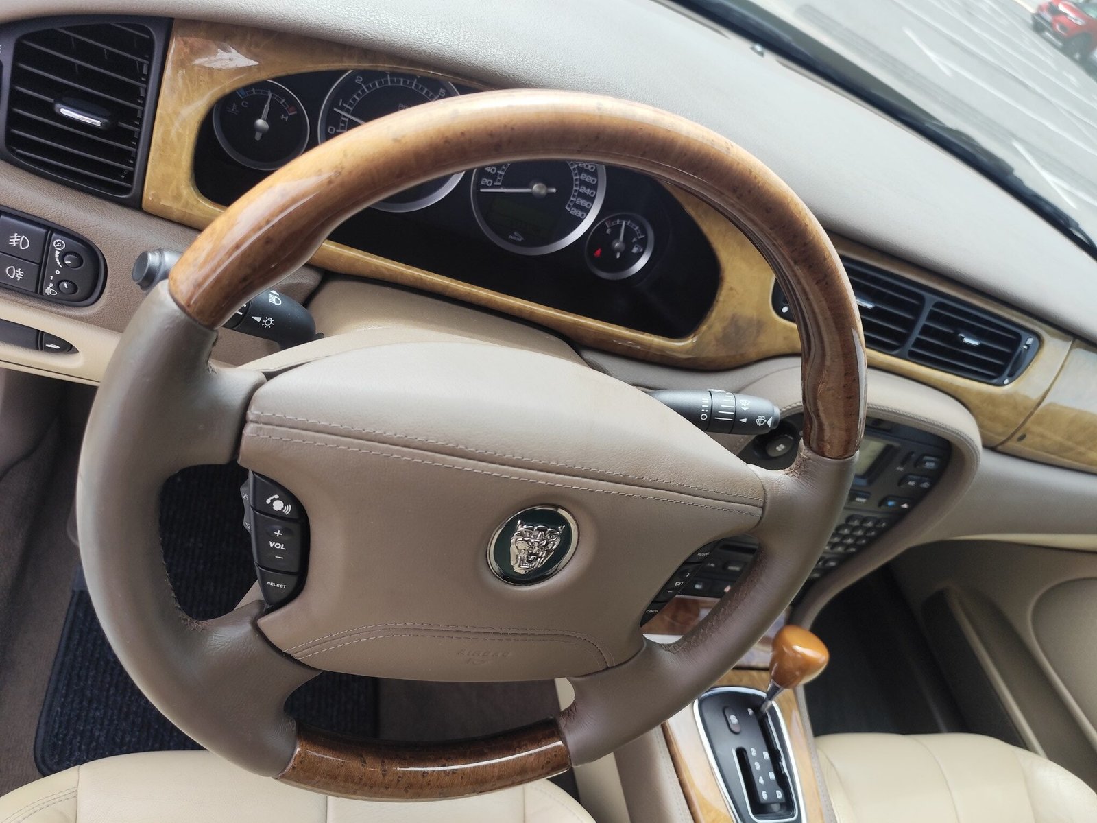 JAGUAR S-TYPE 3.0 GASOLINA 238 CV 2004 SOLO 83.000 KM AUTOMATICO