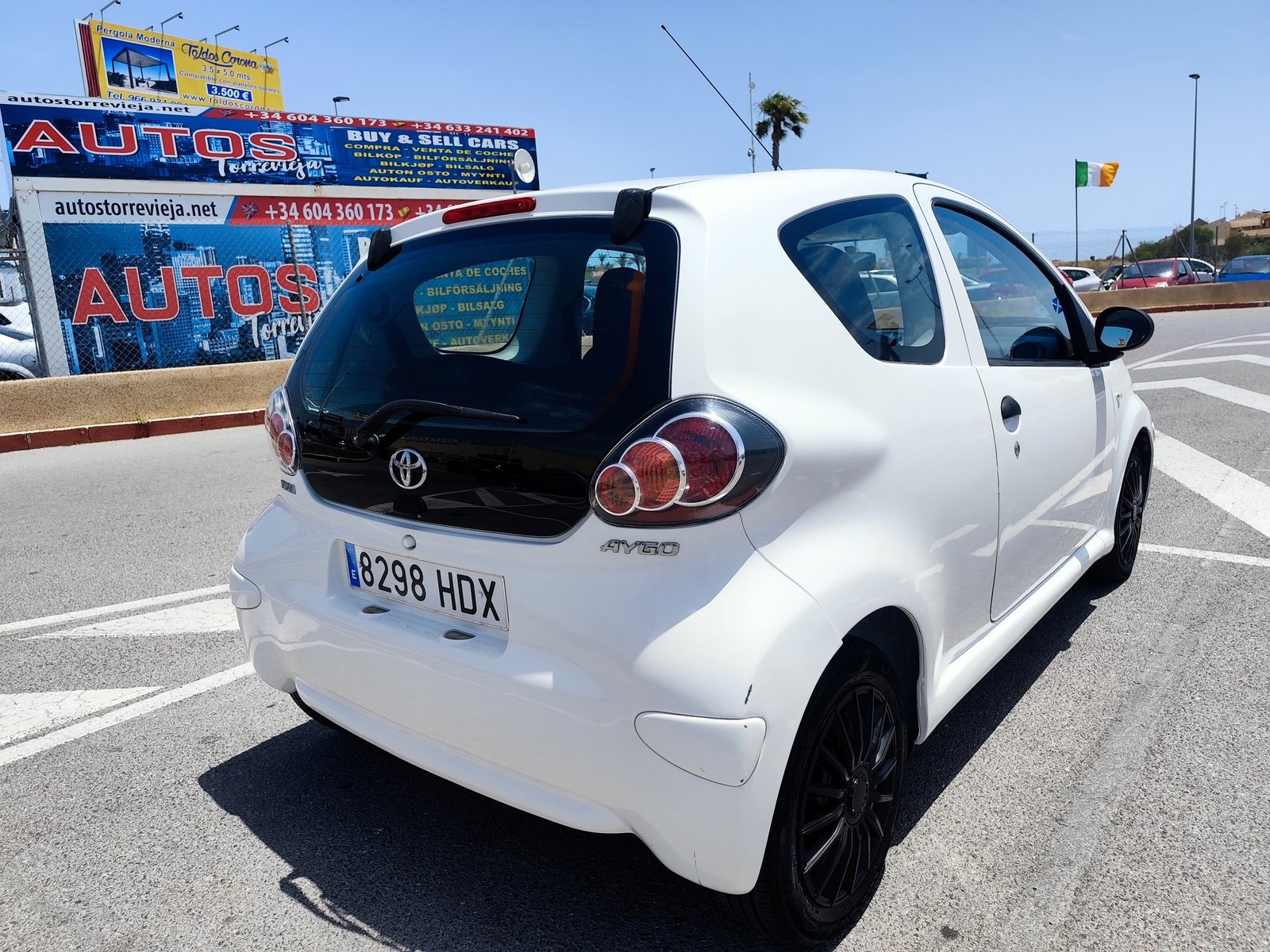 TOYOTA AYGO 1.0 GASOLINA 68 CV 2011 193.000 KM MANUAL