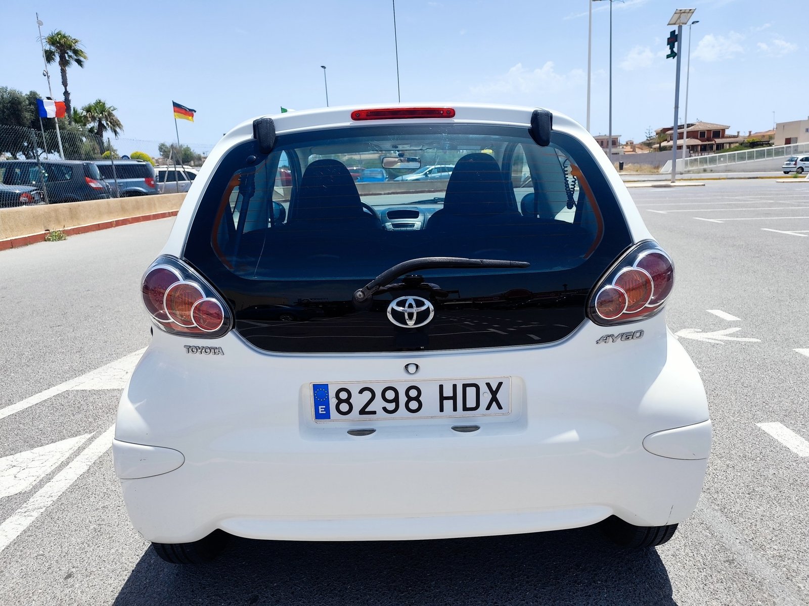 TOYOTA AYGO 1.0 GASOLINA 68 CV 2011 193.000 KM MANUAL