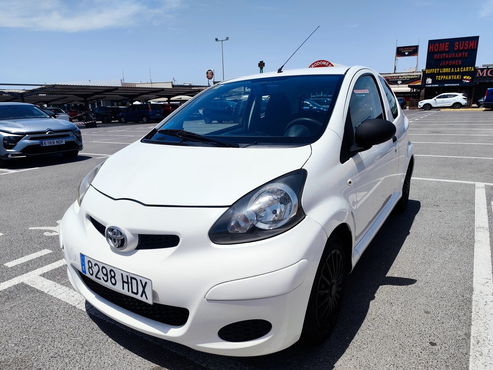 TOYOTA AYGO 1.0 GASOLINA 68 CV 2011 193.000 KM MANUAL