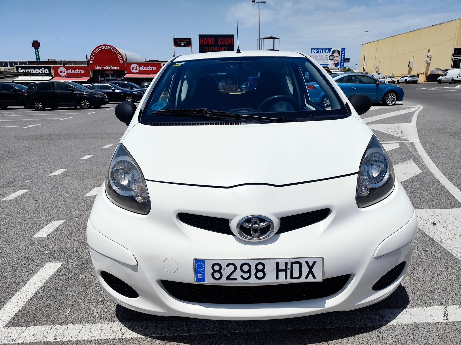 TOYOTA AYGO 1.0 GASOLINA 68 CV 2011 193.000 KM MANUAL