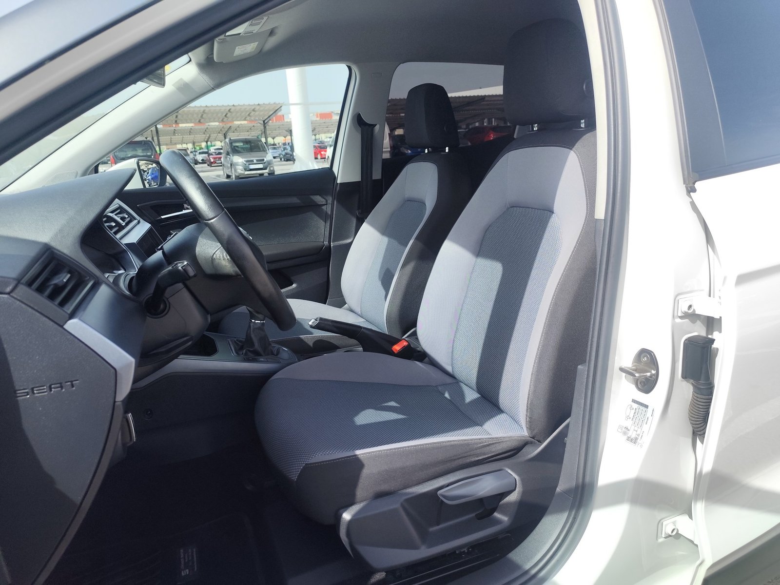 SEAT ARONA 1.6 DIESEL 95 CV 2018 134.000 KM MANUAL