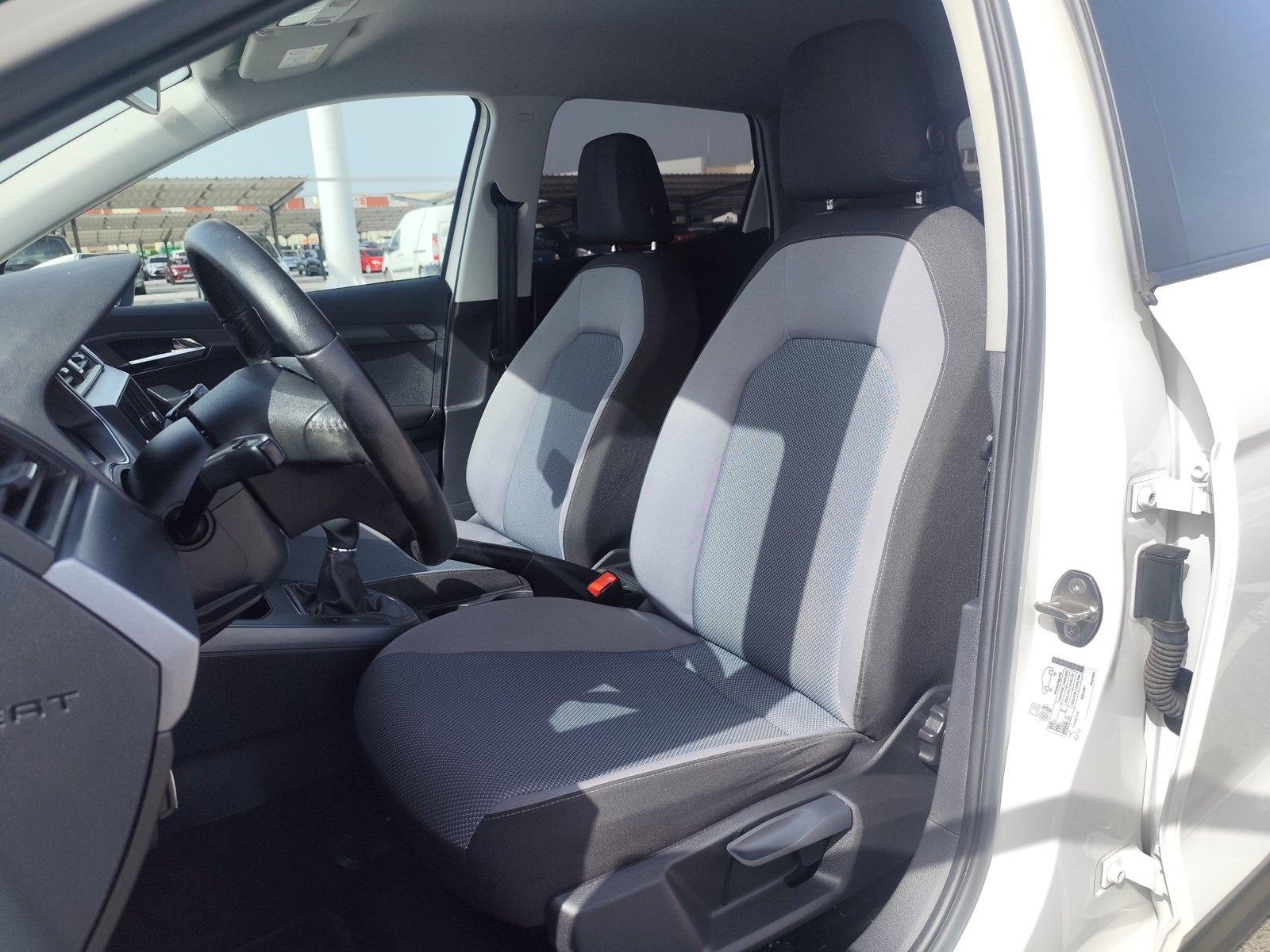 SEAT ARONA 1.6 DIESEL 95 CV 2018 134.000 KM MANUAL