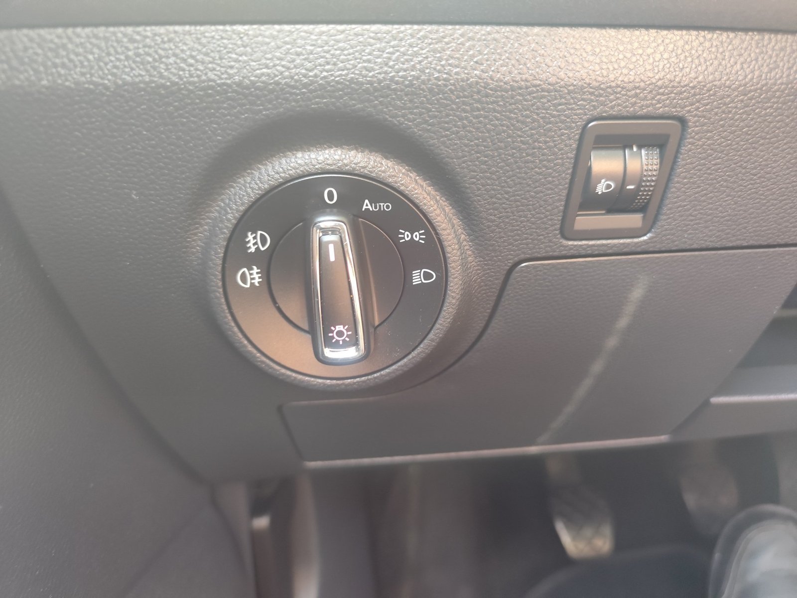 SEAT ARONA 1.6 DIESEL 95 CV 2018 134.000 KM MANUAL