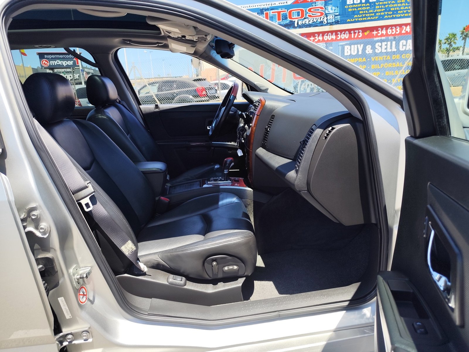 CADILLAC SRX 4.6 GASOLINA 325 CV GLP 2005 158.000 KM AUTOMATICO 7 PLAZAS