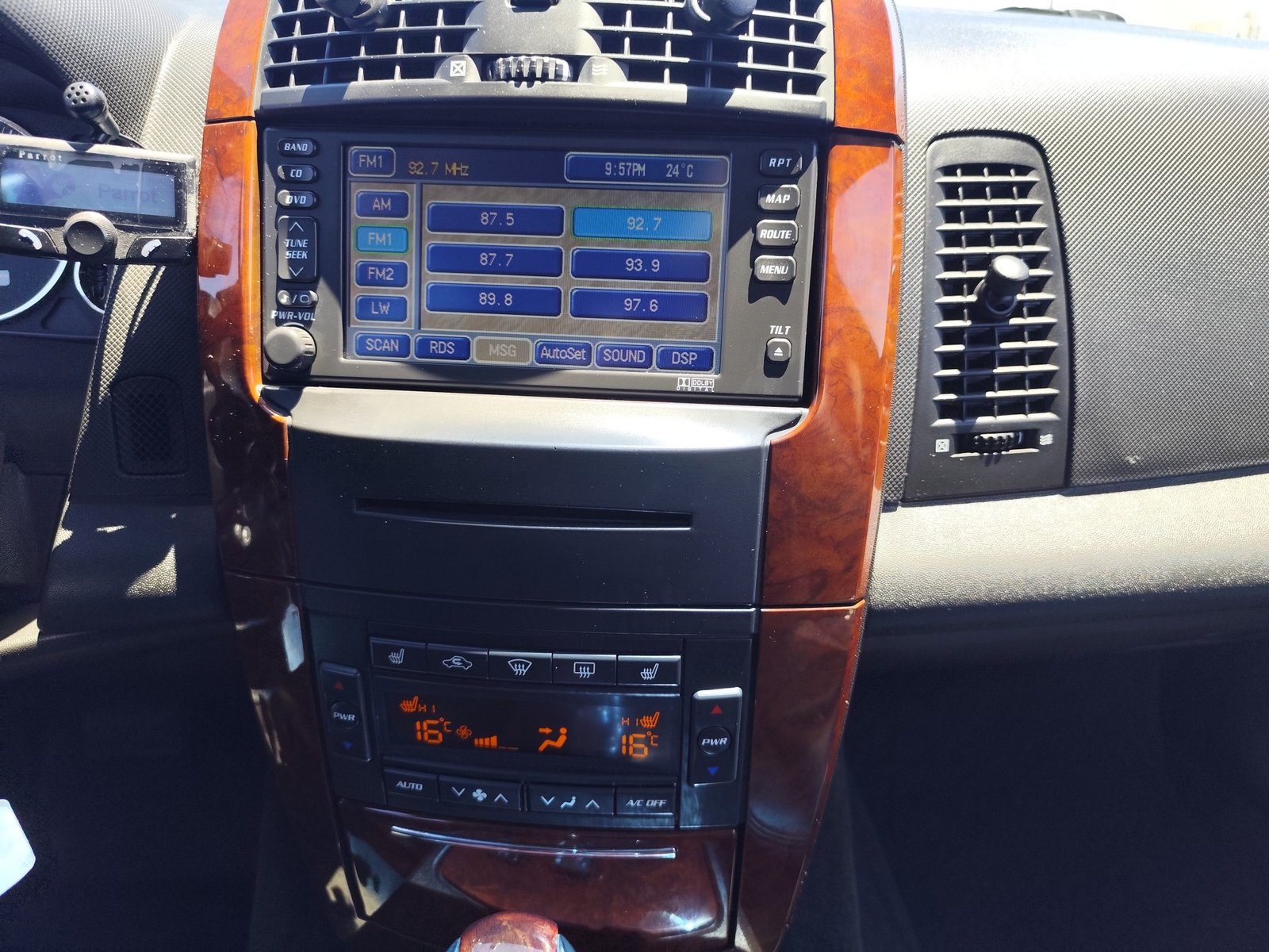 CADILLAC SRX 4.6 GASOLINA 325 CV GLP 2005 158.000 KM AUTOMATICO 7 PLAZAS