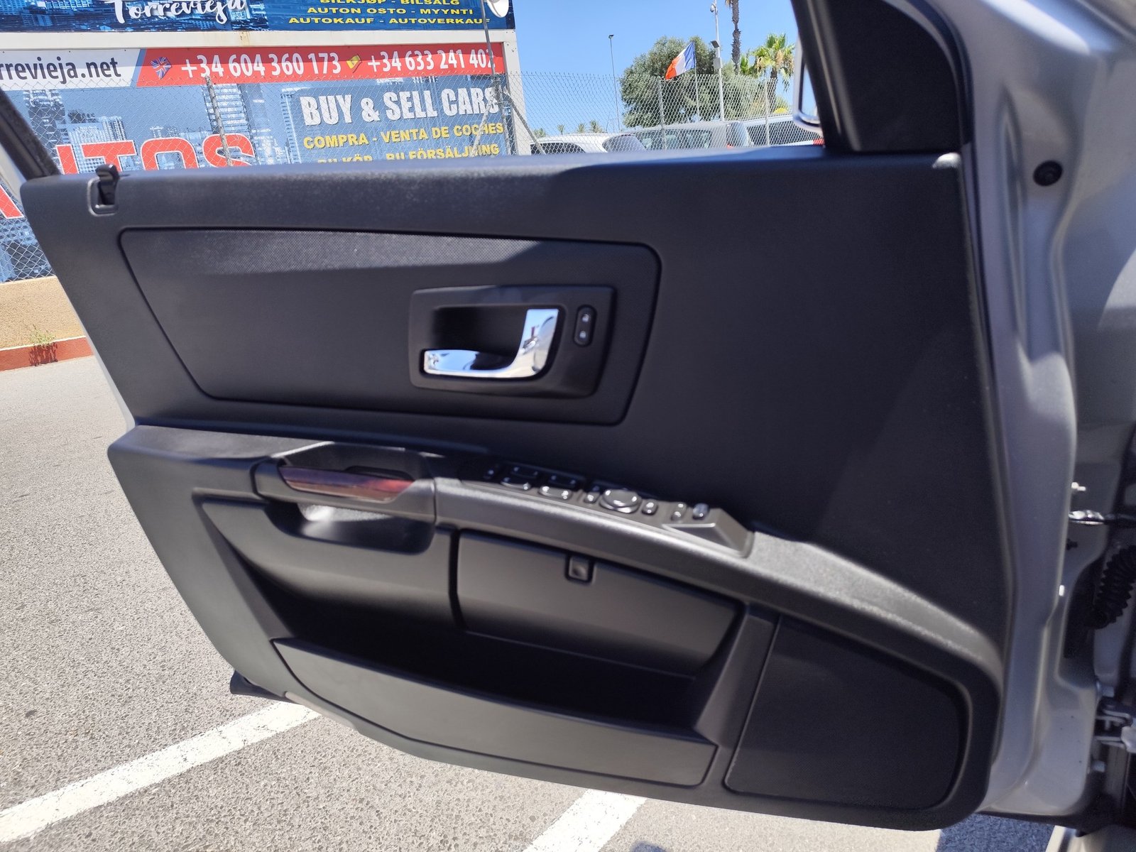 CADILLAC SRX 4.6 GASOLINA 325 CV GLP 2005 158.000 KM AUTOMATICO 7 PLAZAS