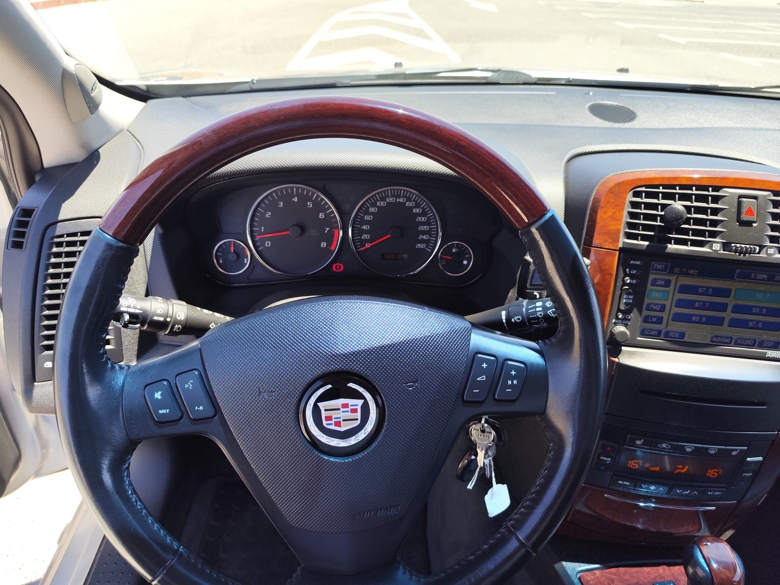 CADILLAC SRX 4.6 GASOLINA 325 CV GLP 2005 158.000 KM AUTOMATICO 7 PLAZAS