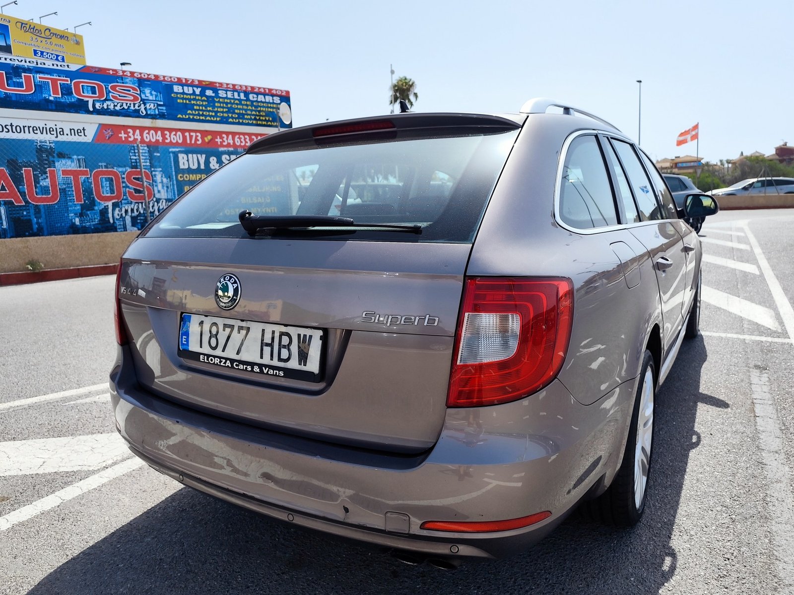 SKODA SUPERB 3.6  V6 GASOLINA 260 CV 4X4 230.000 KM 2011 AUTOMATICO
