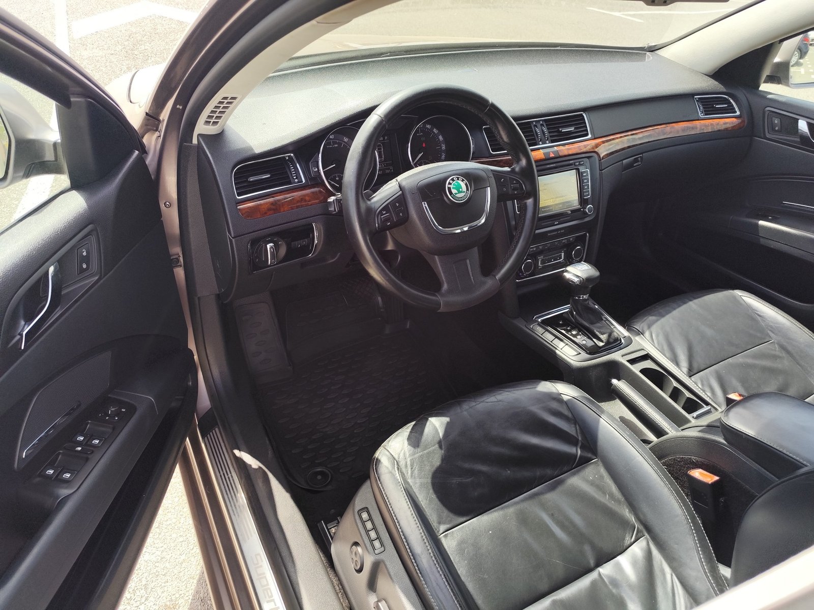 SKODA SUPERB 3.6  V6 GASOLINA 260 CV 4X4 230.000 KM 2011 AUTOMATICO