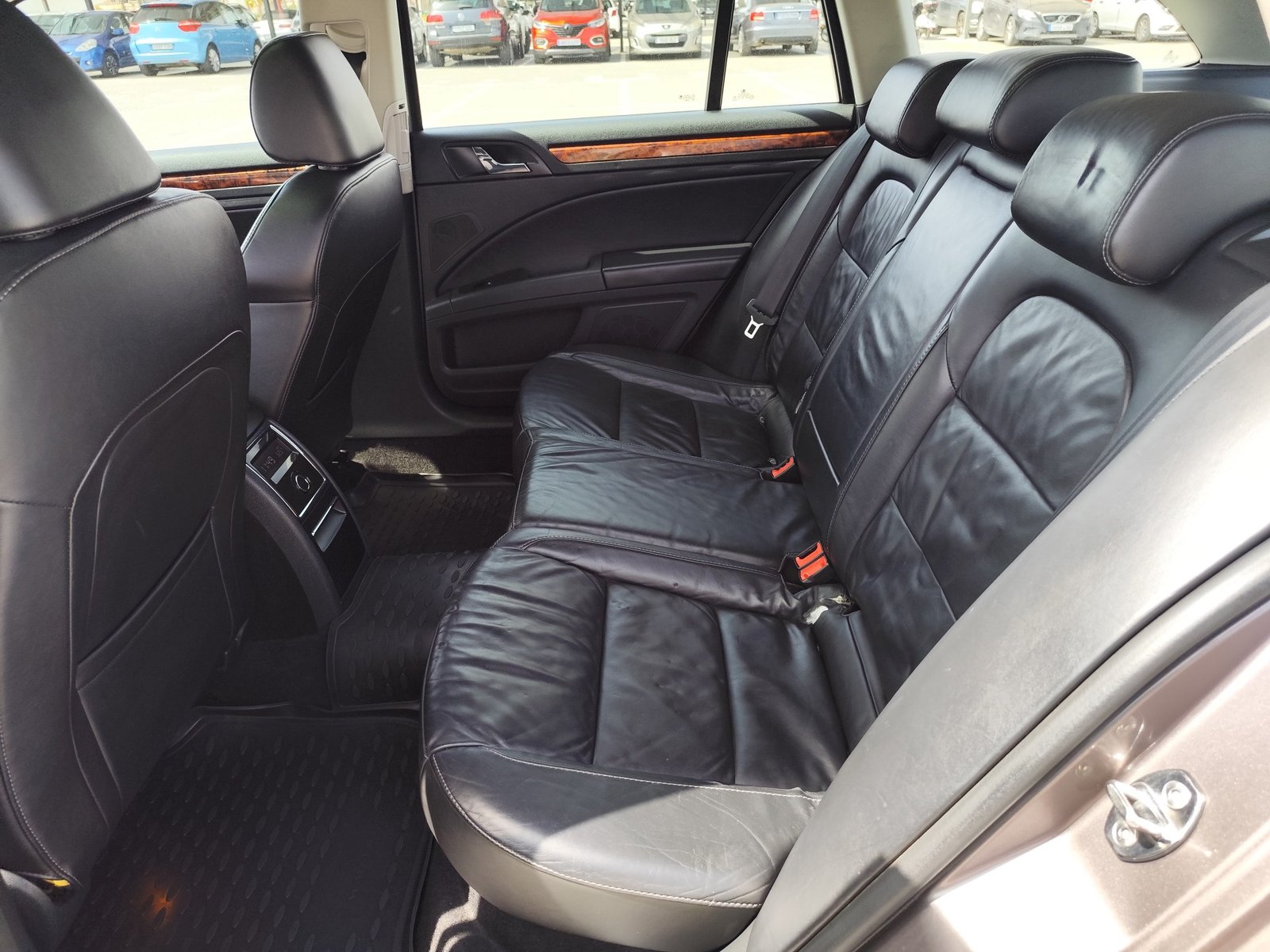 SKODA SUPERB 3.6  V6 GASOLINA 260 CV 4X4 230.000 KM 2011 AUTOMATICO