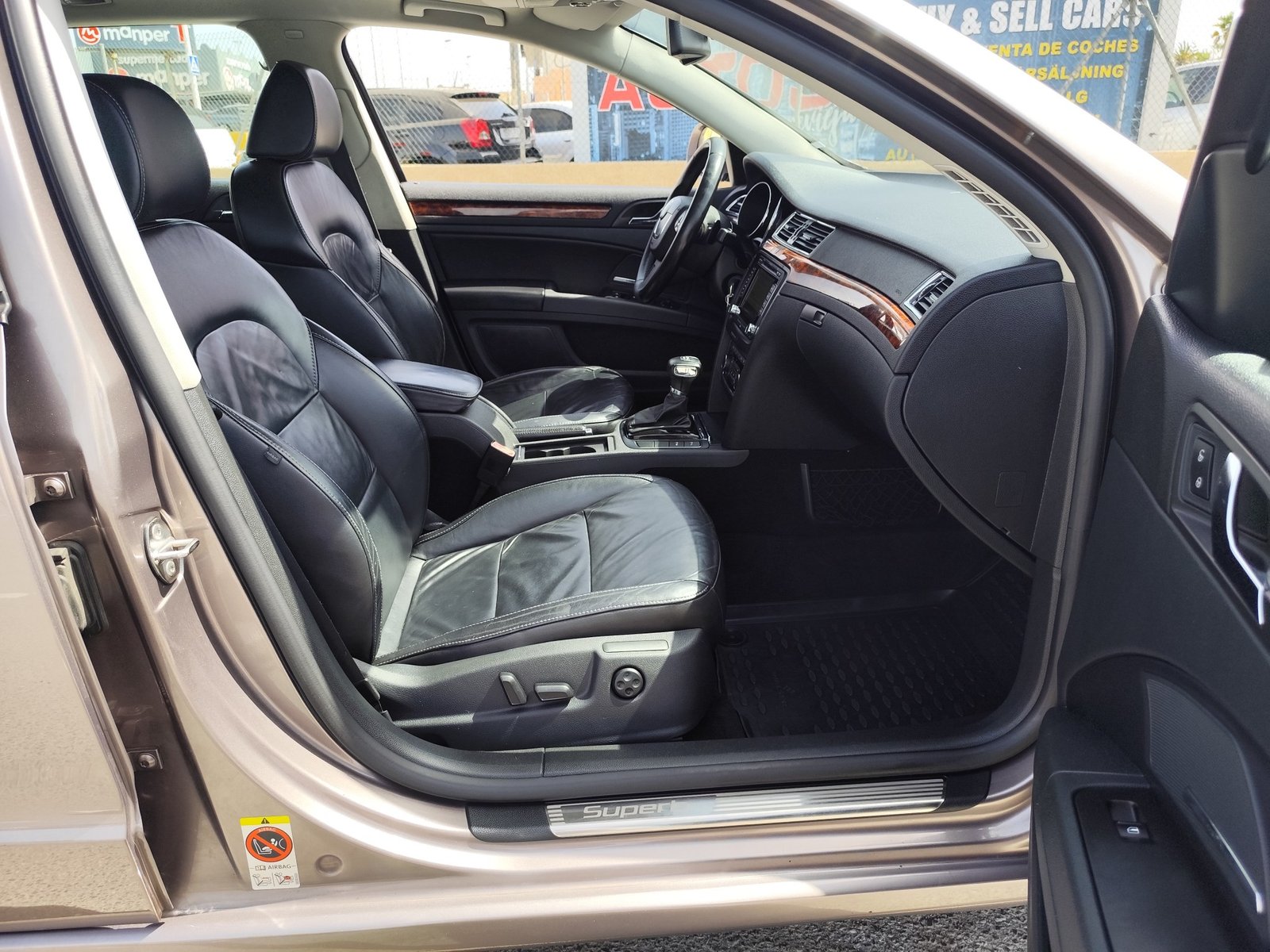 SKODA SUPERB 3.6  V6 GASOLINA 260 CV 4X4 230.000 KM 2011 AUTOMATICO