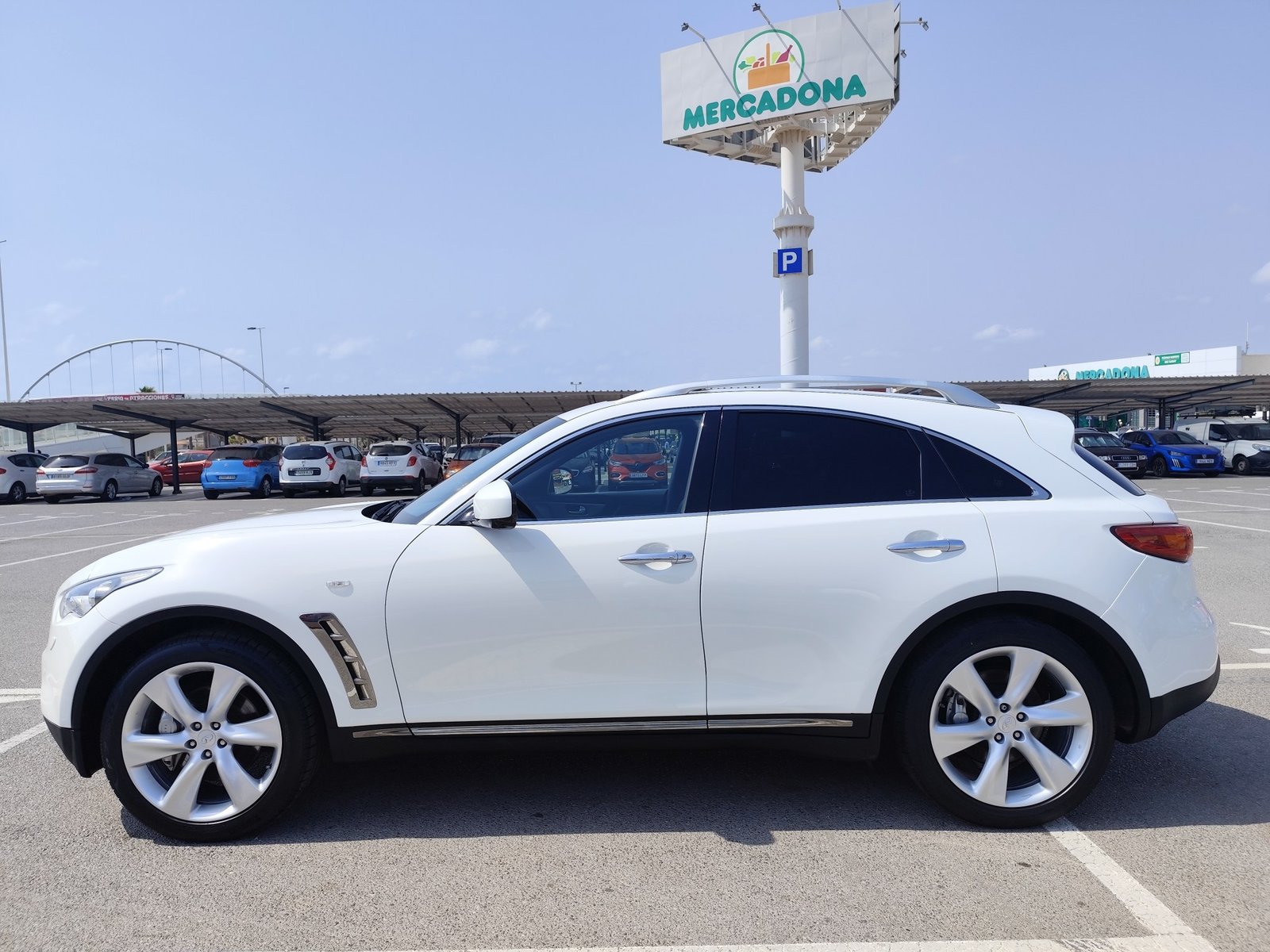INFINITI QX70 3.0 DIESEL 238 CV 2014 186.000 KM AUTOMATICO