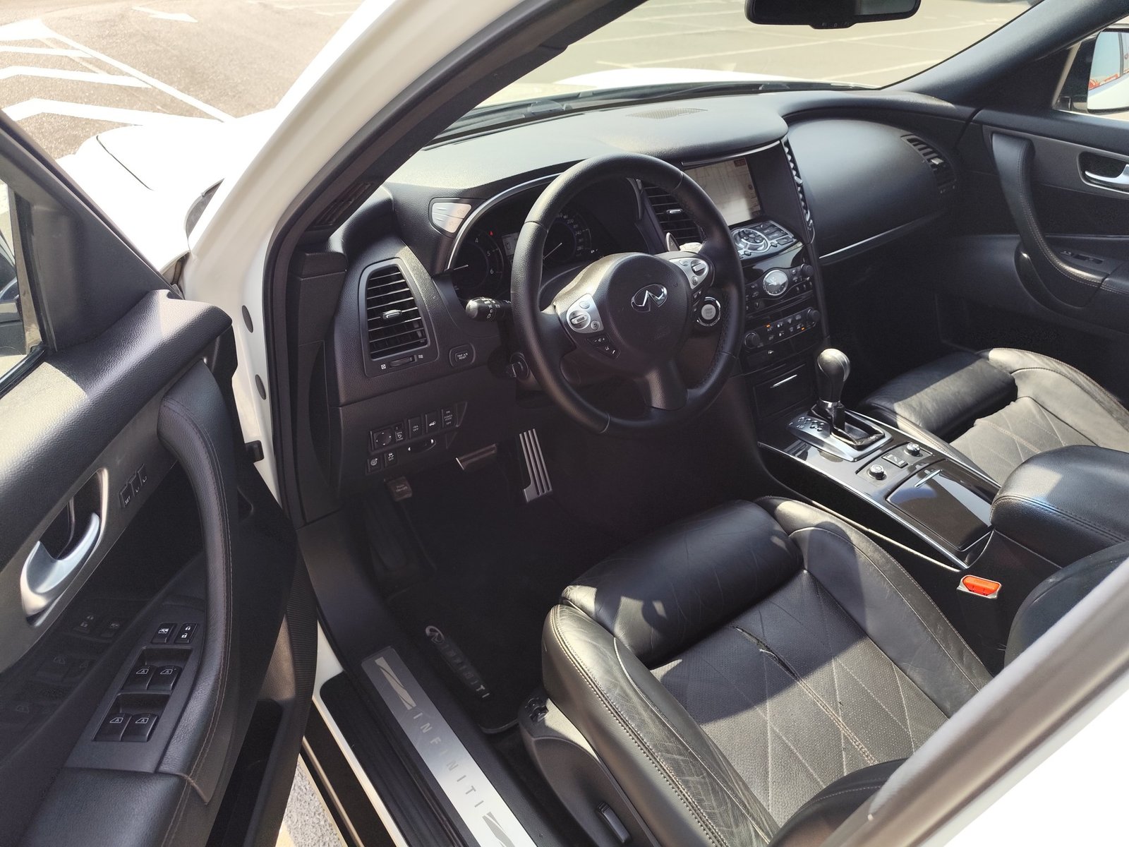 INFINITI QX70 3.0 DIESEL 238 CV 2014 186.000 KM AUTOMATICO