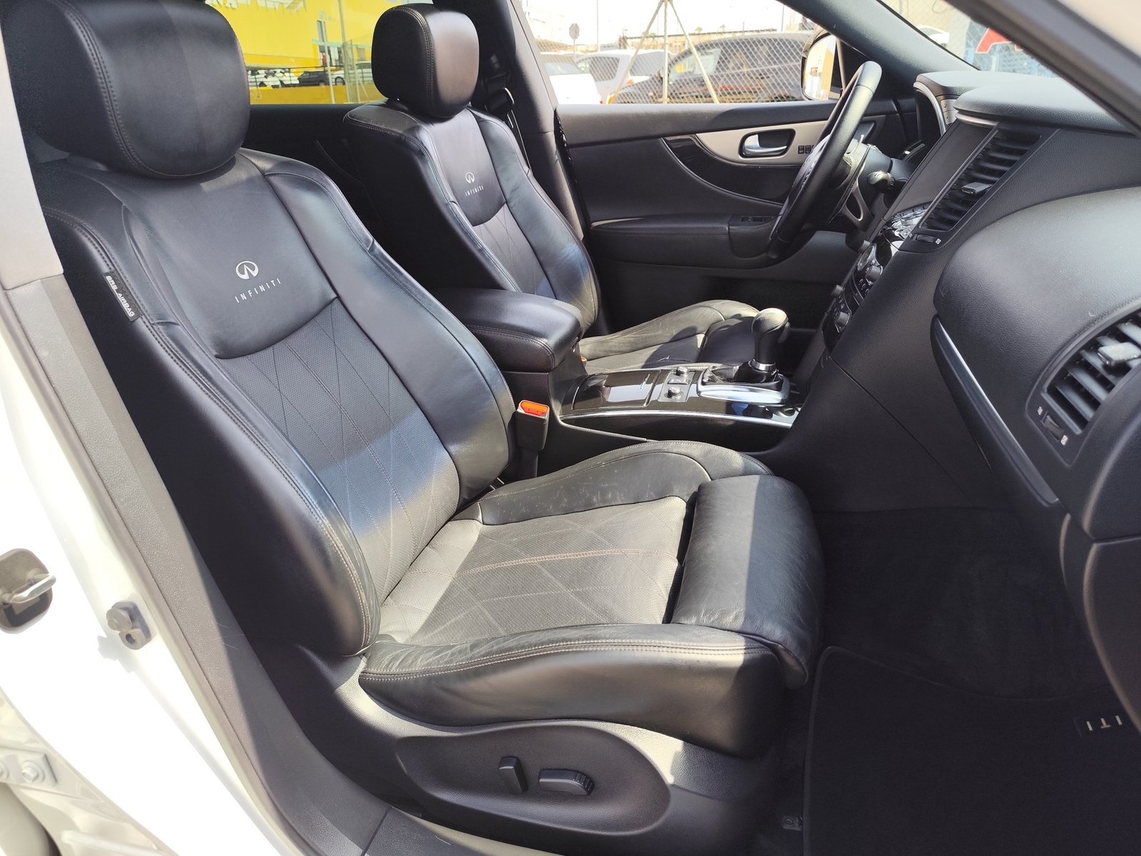 INFINITI QX70 3.0 DIESEL 238 CV 2014 186.000 KM AUTOMATICO