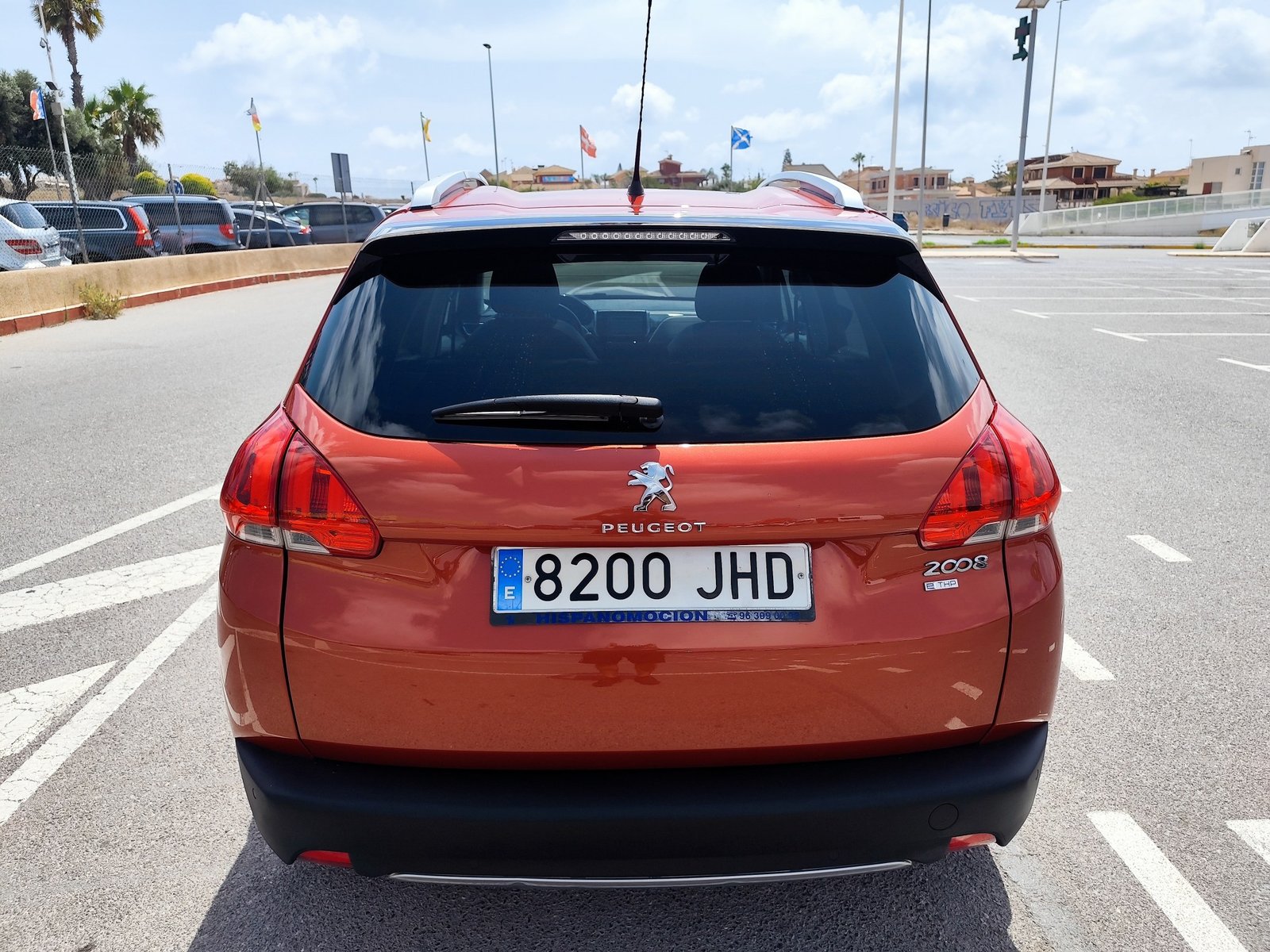 PEUGEOT 2008 1.2 GASOLINA 110 CV 2015 95.000 KM MANUAL