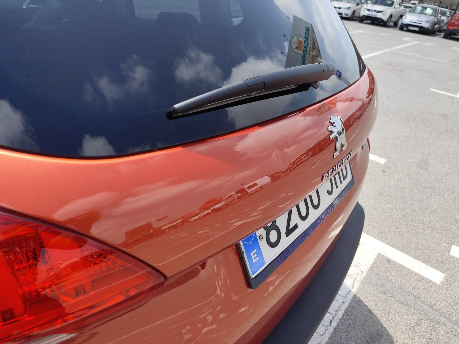 PEUGEOT 2008 1.2 GASOLINA 110 CV 2015 95.000 KM MANUAL