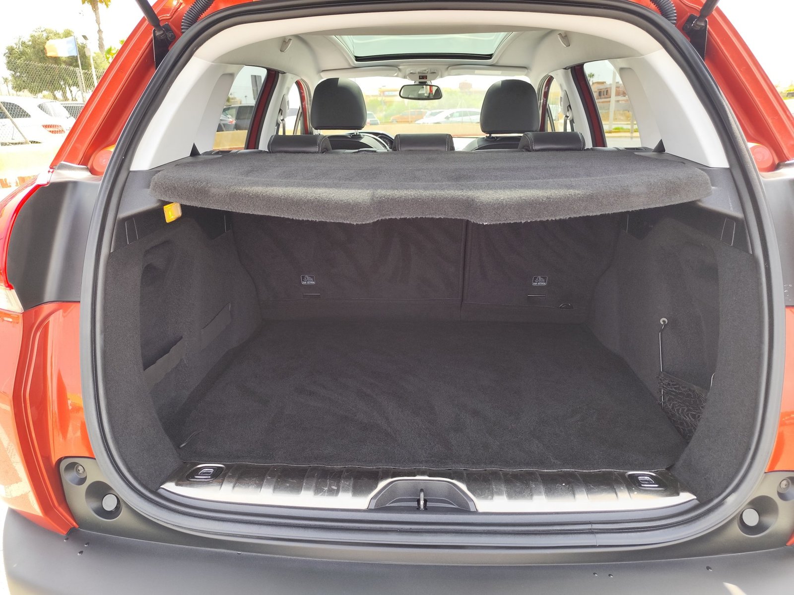 PEUGEOT 2008 1.2 GASOLINA 110 CV 2015 95.000 KM MANUAL