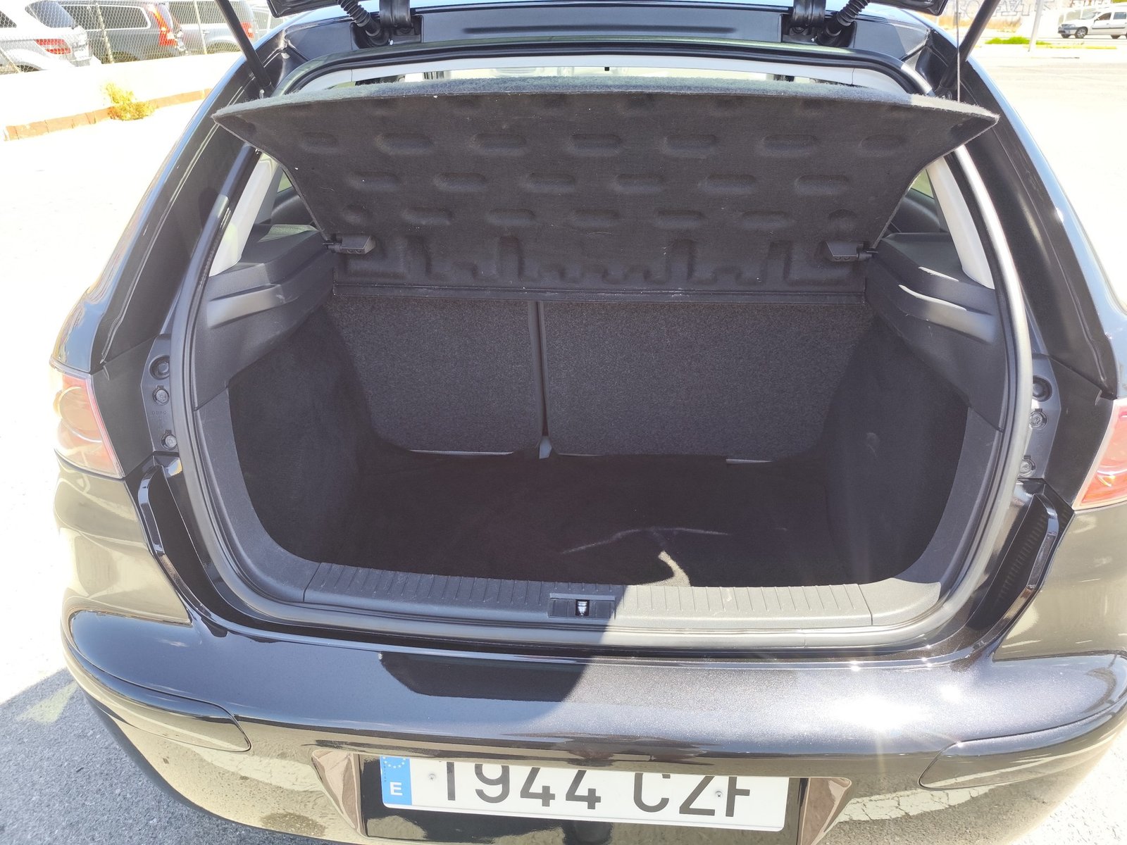 SEAT IBIZA 1.4 GASOLINA 75 CV 102.000 KM 2004 MANUAL