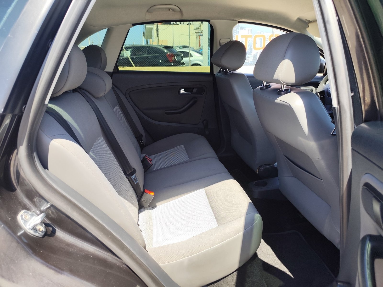 SEAT IBIZA 1.4 GASOLINA 75 CV 102.000 KM 2004 MANUAL