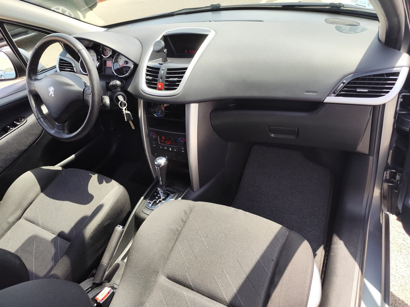 PEUGEOT 207 1.6 GASOLINA 120 CV 122.000 KM 2009 AUTOMATICO