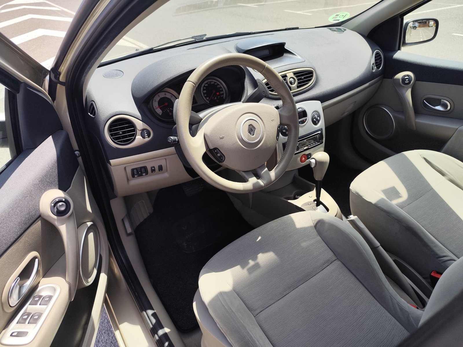 RENAULT CLIO 1.6 GASILONA 110 CV SOLO 58.000 KM 2007 AUTOMATICO