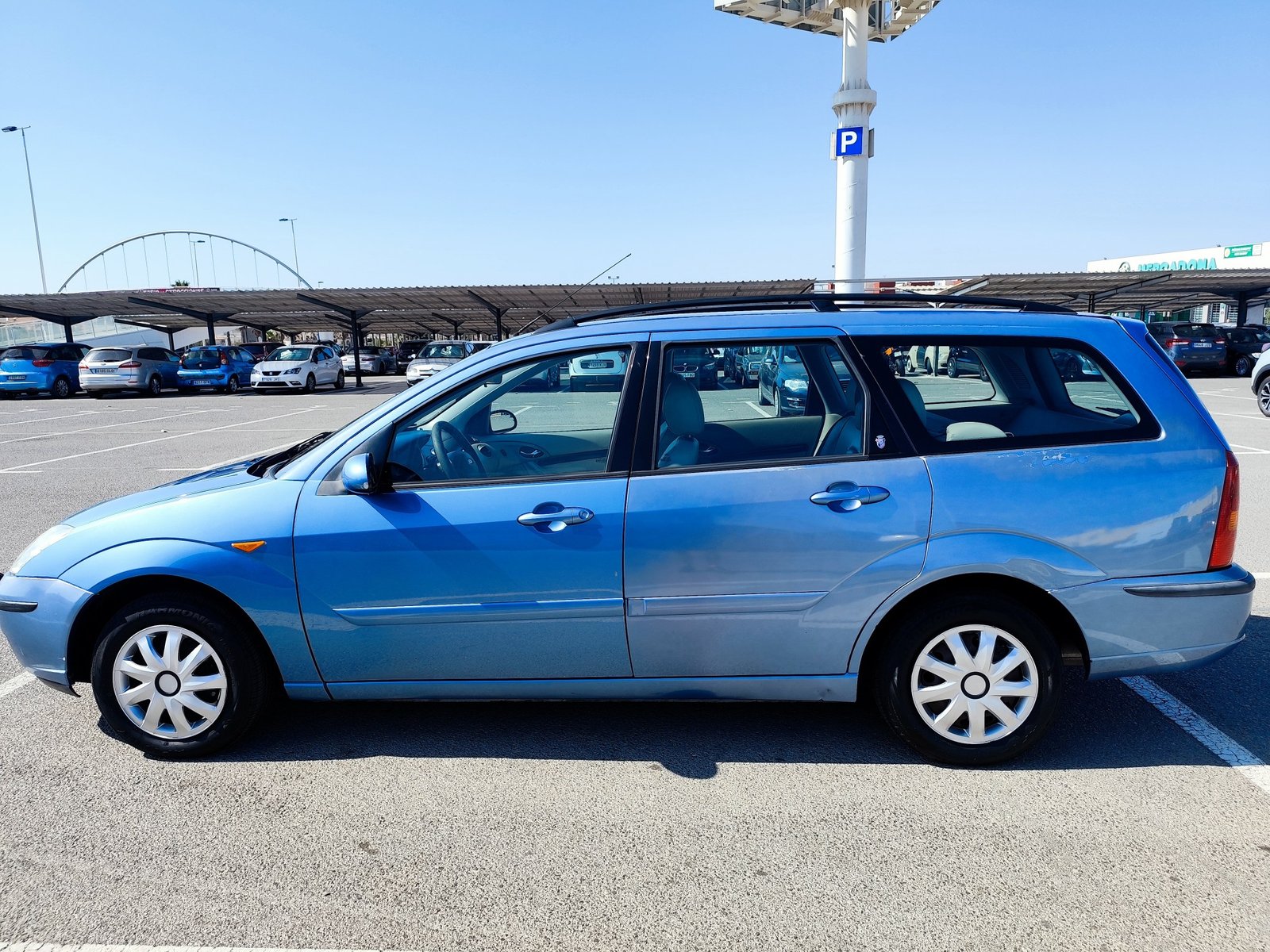 FORD FOCUS 1.6 GASOLINA 100 CV 2003 197.000 KM AUTOMATICO