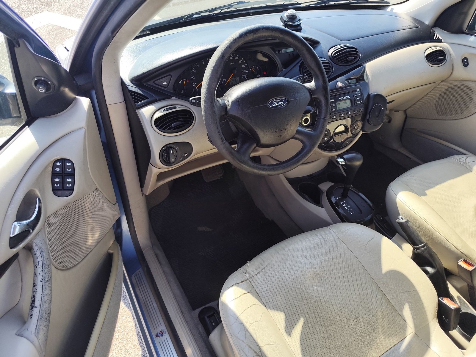 FORD FOCUS 1.6 GASOLINA 100 CV 2003 197.000 KM AUTOMATICO