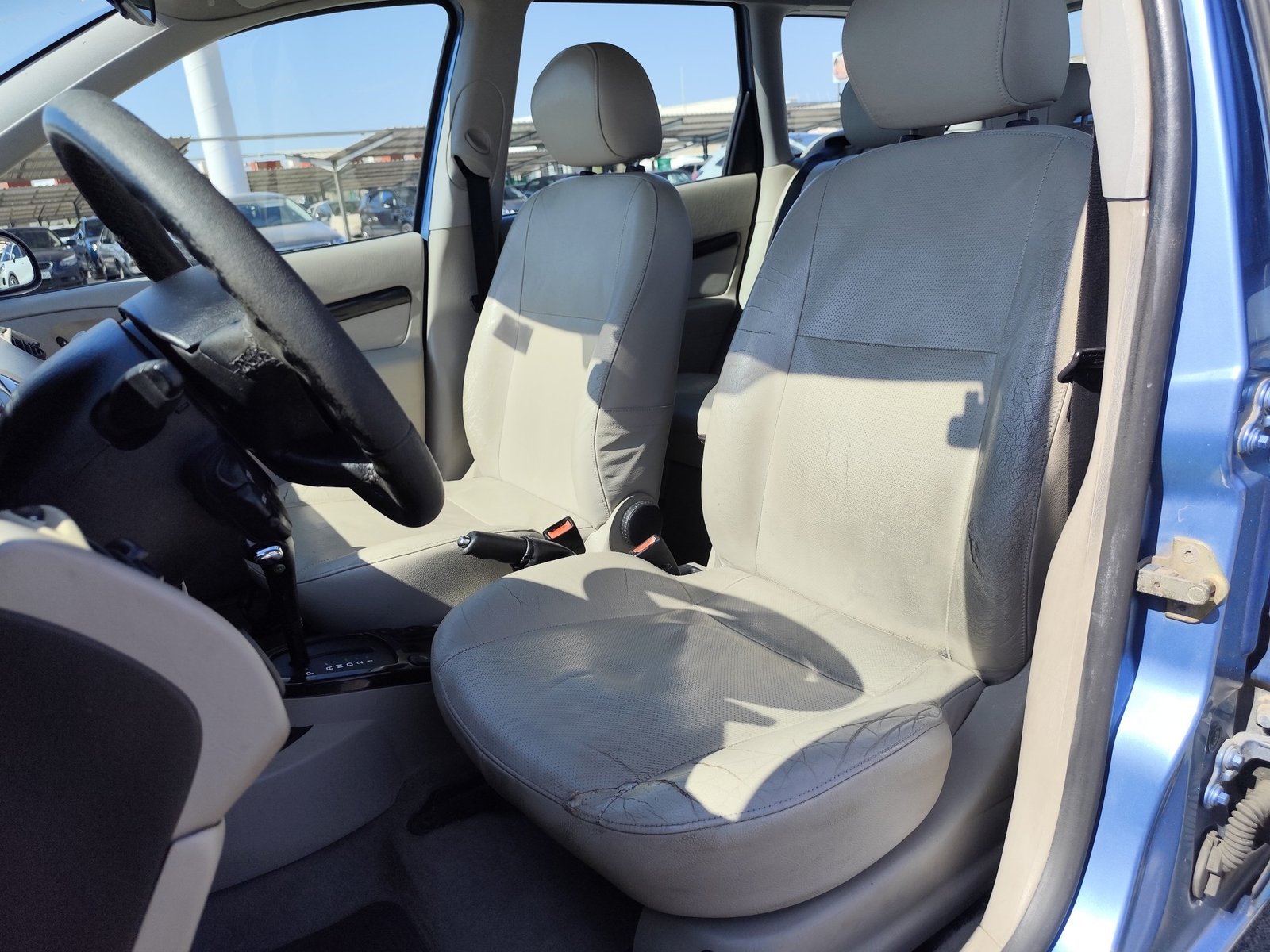 FORD FOCUS 1.6 GASOLINA 100 CV 2003 197.000 KM AUTOMATICO