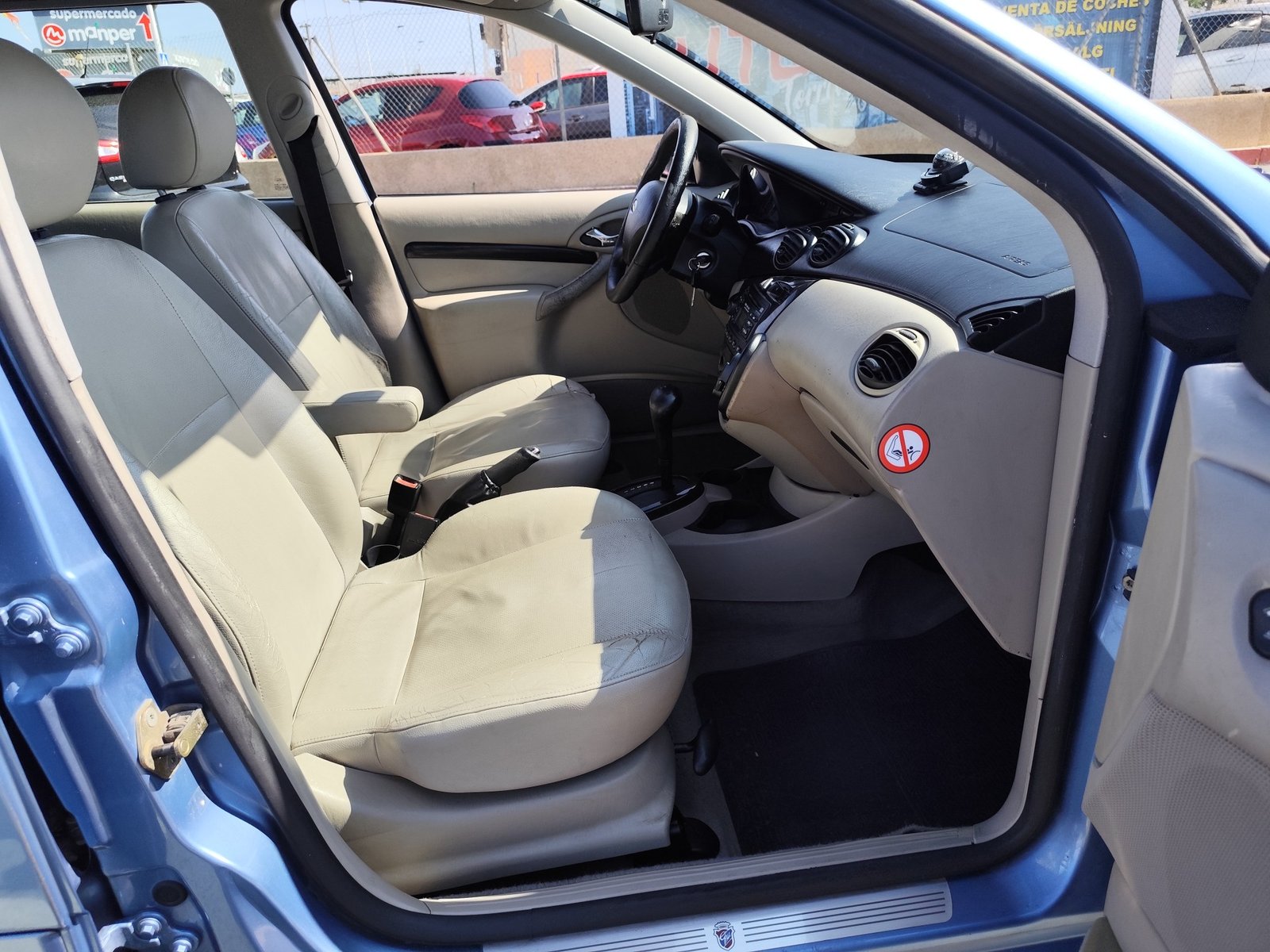 FORD FOCUS 1.6 GASOLINA 100 CV 2003 197.000 KM AUTOMATICO