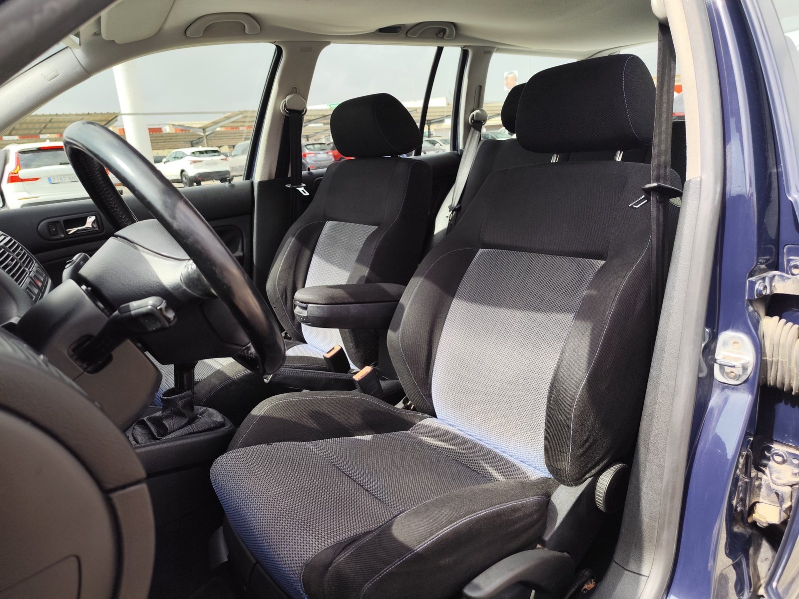 VOLKSWAGEN GOLF 1.9 DIESEL 100 CV 178.000 KM 2002 MANUAL