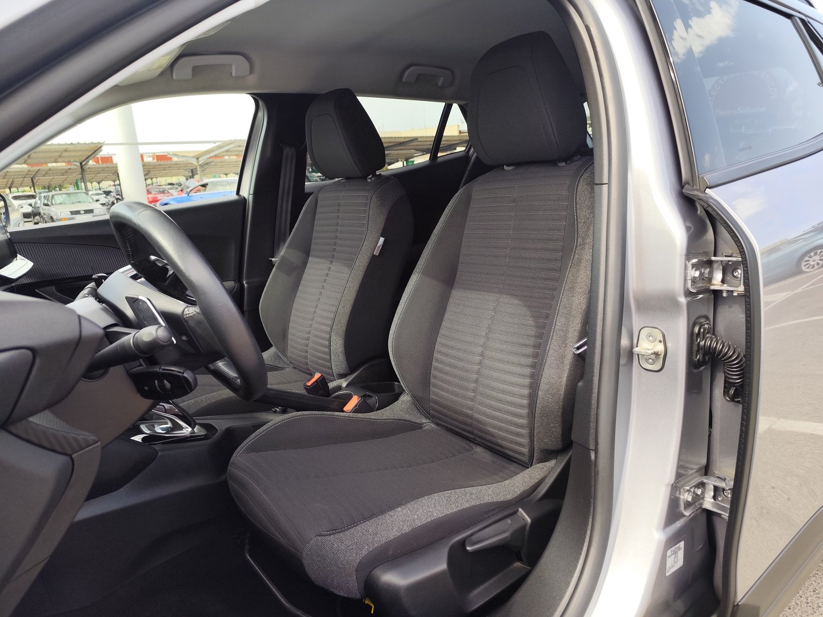 PEUGEOT 2008 1.2 GASOLINA 130 CV 103.000 KM 2021 AUTOMATICO