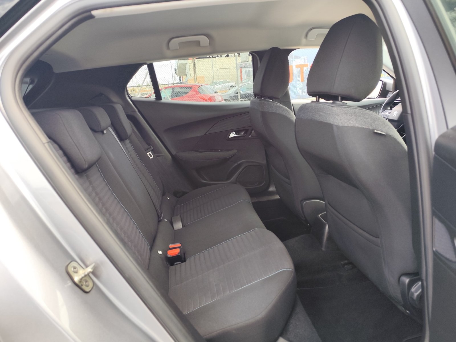 PEUGEOT 2008 1.2 GASOLINA 130 CV 103.000 KM 2021 AUTOMATICO