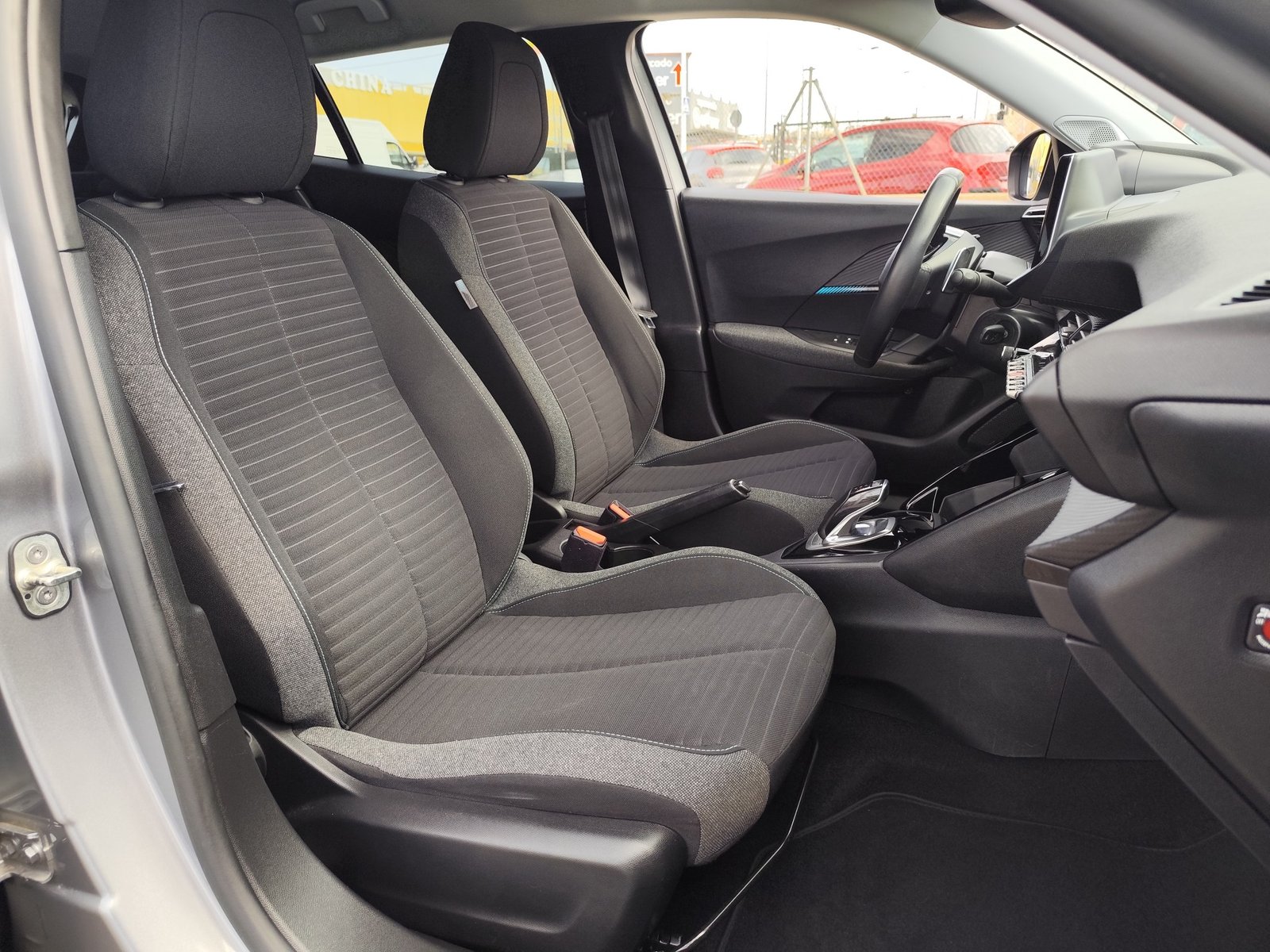 PEUGEOT 2008 1.2 GASOLINA 130 CV 103.000 KM 2021 AUTOMATICO