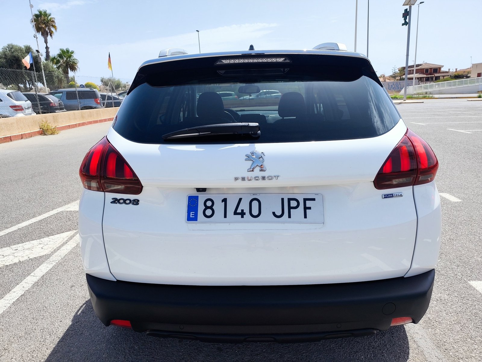 PEUGEOT 2008 1.2 GASOLINA 110 CV 2016 126.000 KM AUTOMATICO