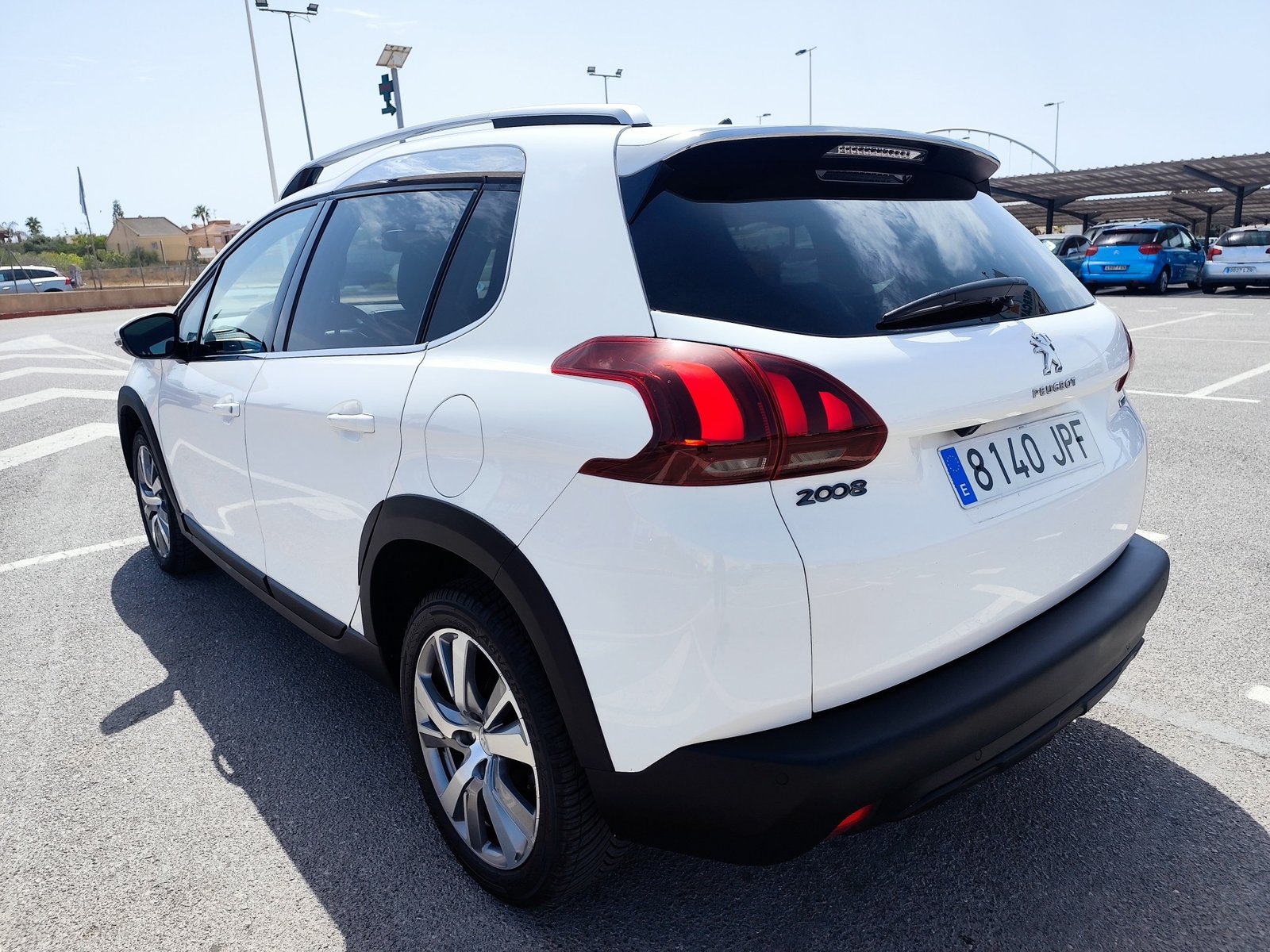 PEUGEOT 2008 1.2 GASOLINA 110 CV 2016 126.000 KM AUTOMATICO