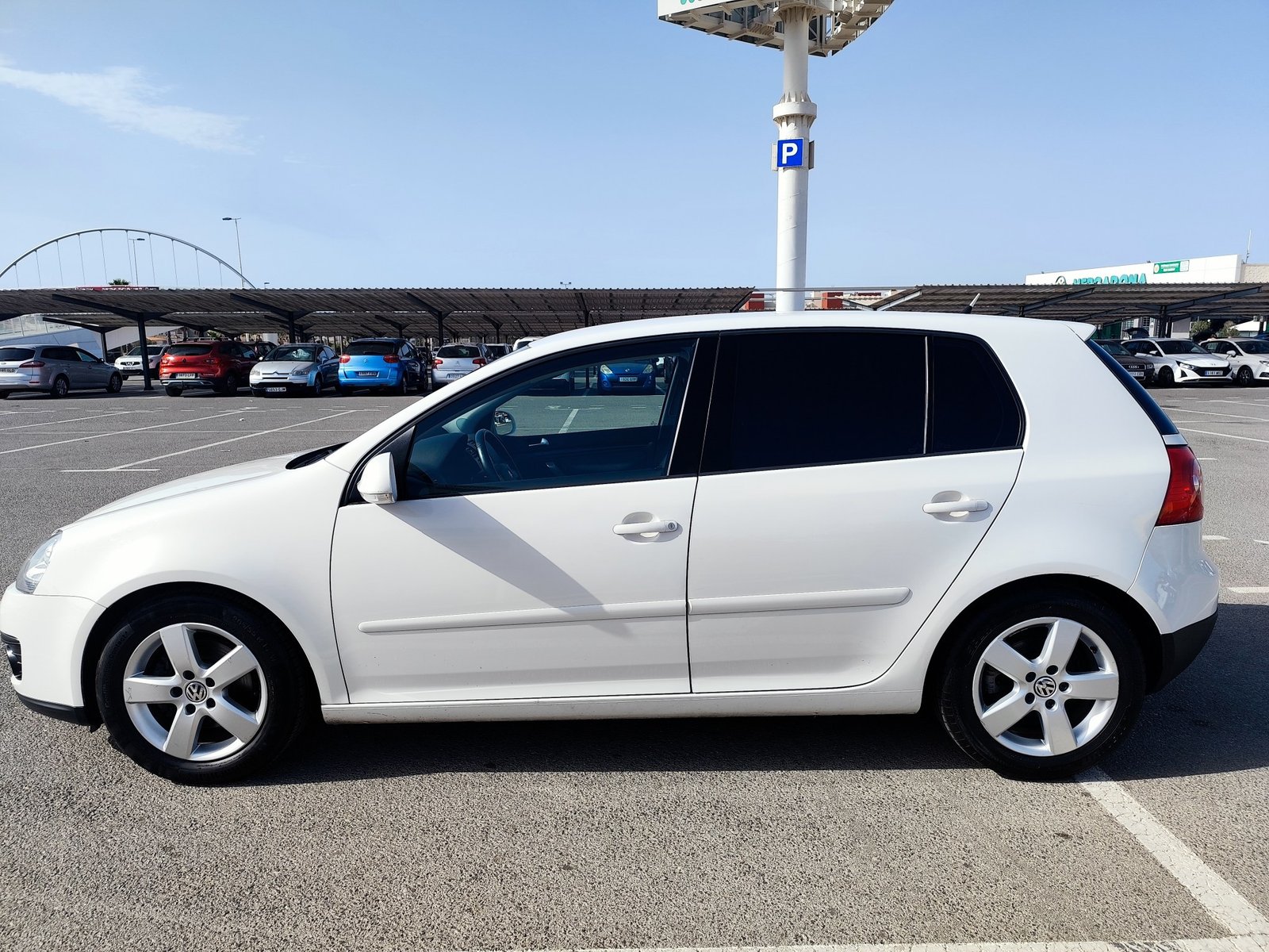 VOLKSWAGEN GOLF 1.4 GASOLINA 122 CV 2008 159.000 KM AUTOMATICO