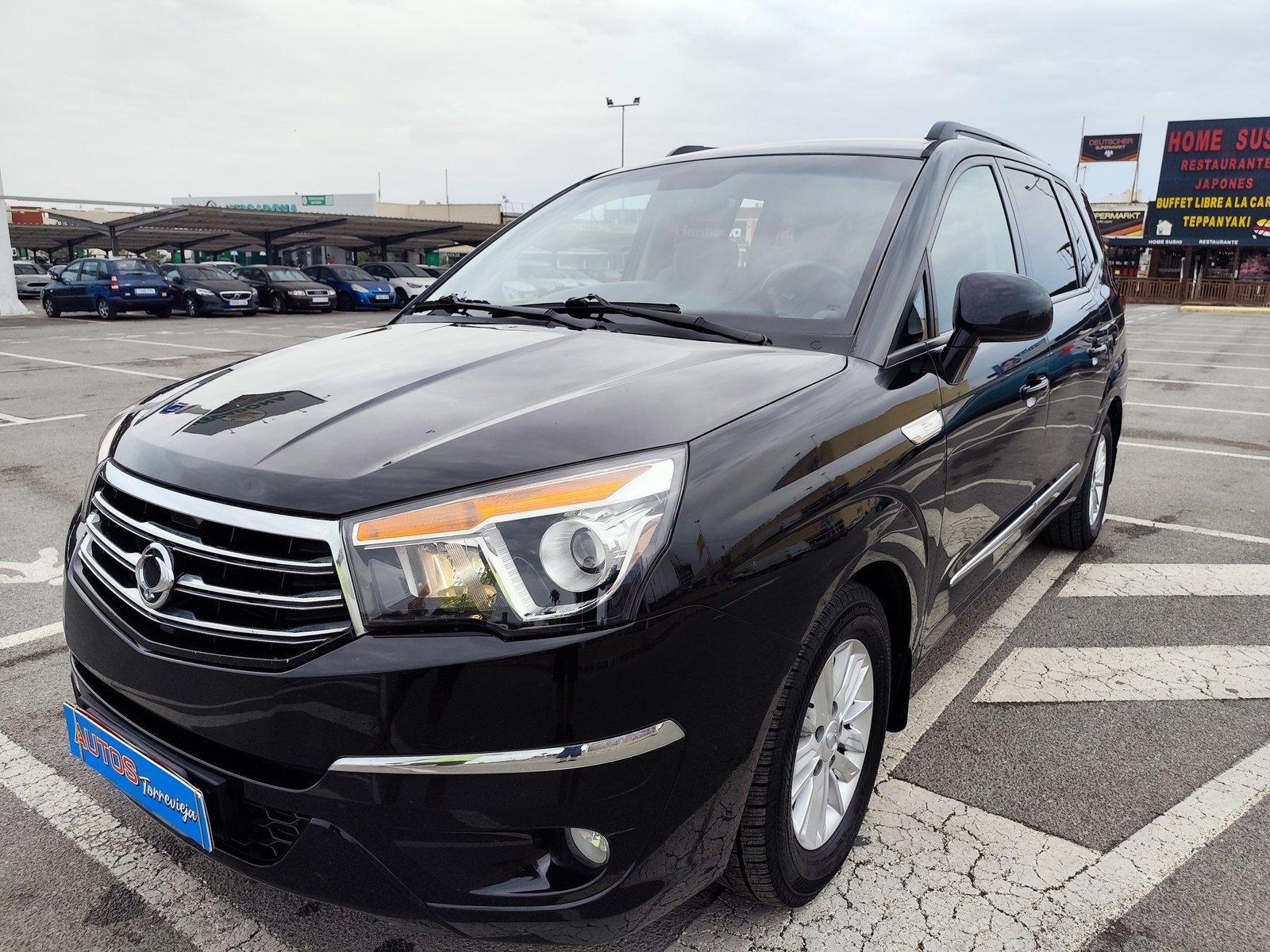 SSANGYONG RODIUS 2.0 DIESEL 155 CV 2015 271.000 KM AUTOMATICO 7 PLAZAS