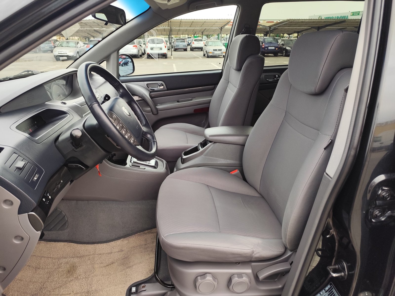 SSANGYONG RODIUS 2.0 DIESEL 155 CV 2015 271.000 KM AUTOMATICO 7 PLAZAS