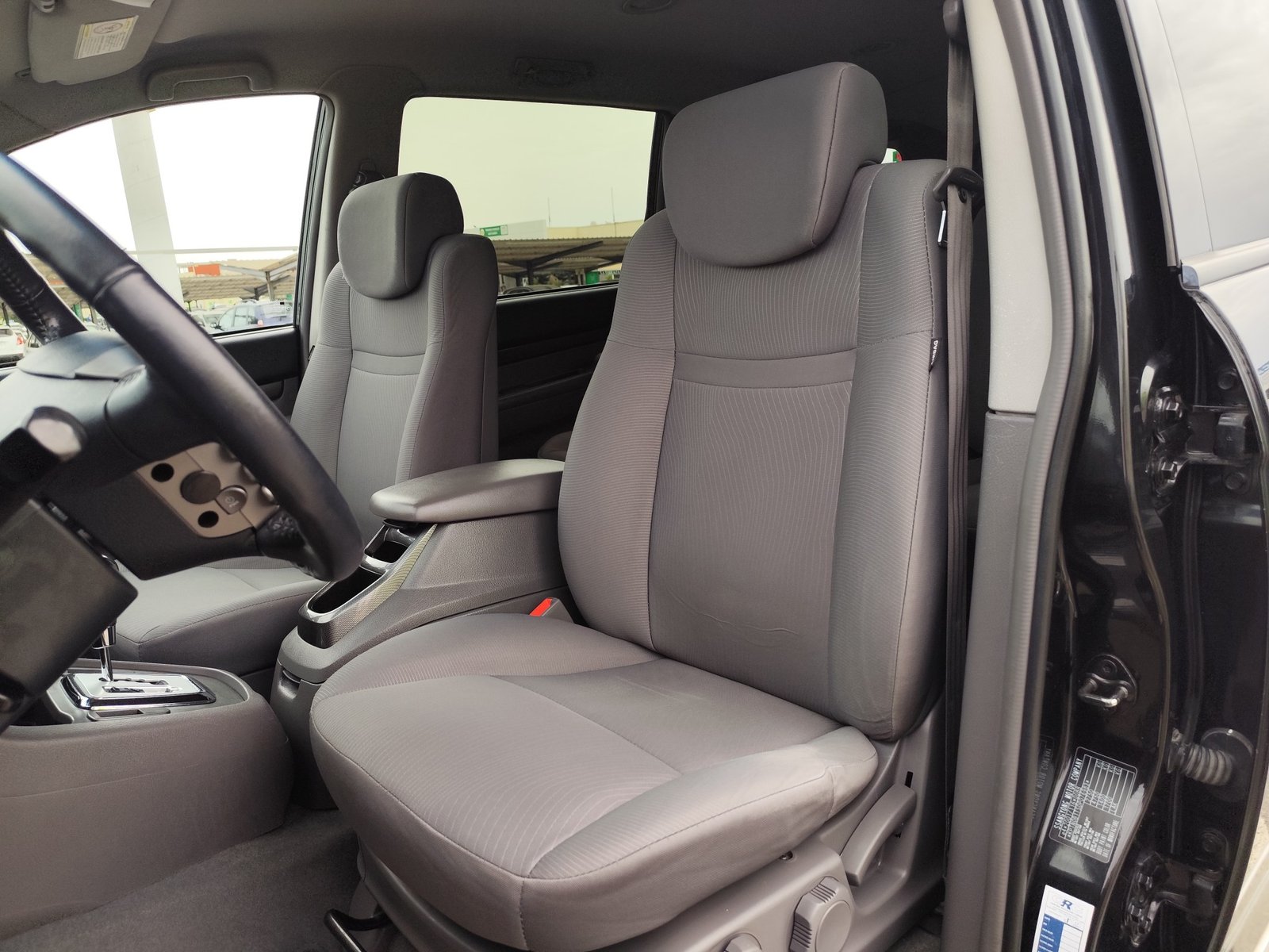 SSANGYONG RODIUS 2.0 DIESEL 155 CV 2015 271.000 KM AUTOMATICO 7 PLAZAS