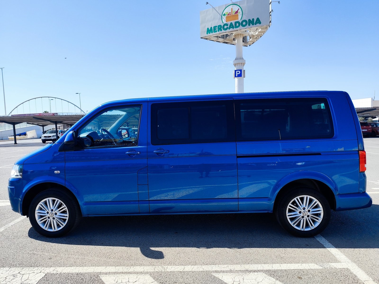 VOLKSWAGEN CARAVELLE 2.0 DIESEL 180 CV 2014 176.000 KM AUTOMATICO 9 PLAZAS