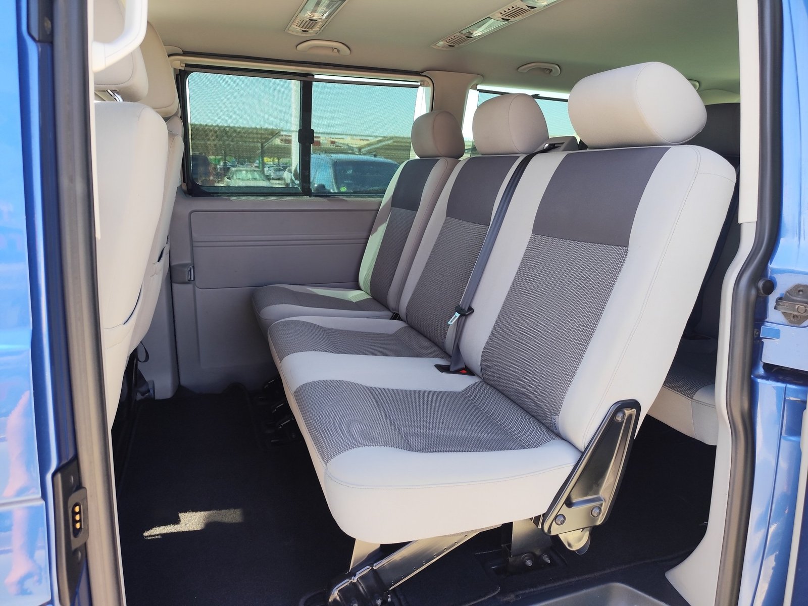 VOLKSWAGEN CARAVELLE 2.0 DIESEL 180 CV 2014 176.000 KM AUTOMATICO 9 PLAZAS