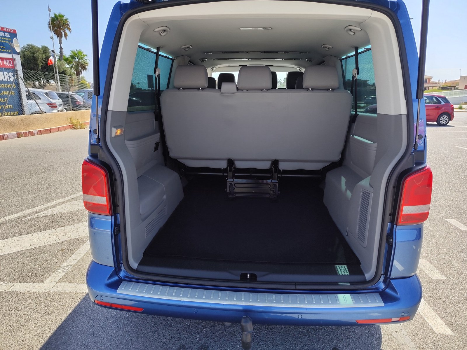 VOLKSWAGEN CARAVELLE 2.0 DIESEL 180 CV 2014 176.000 KM AUTOMATICO 9 PLAZAS