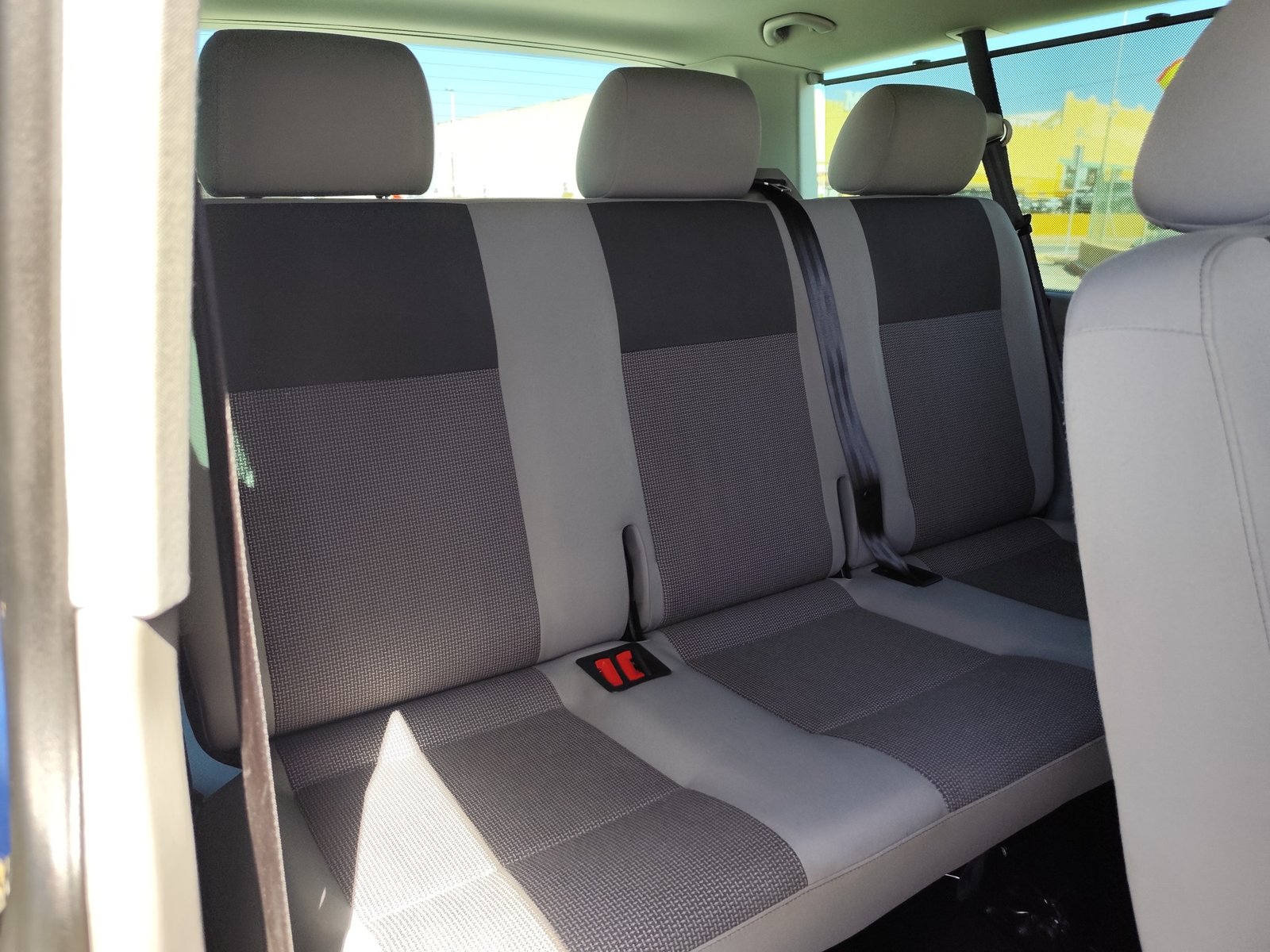 VOLKSWAGEN CARAVELLE 2.0 DIESEL 180 CV 2014 176.000 KM AUTOMATICO 9 PLAZAS