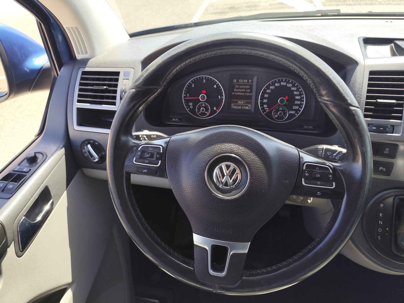 VOLKSWAGEN CARAVELLE 2.0 DIESEL 180 CV 2014 176.000 KM AUTOMATICO 9 PLAZAS