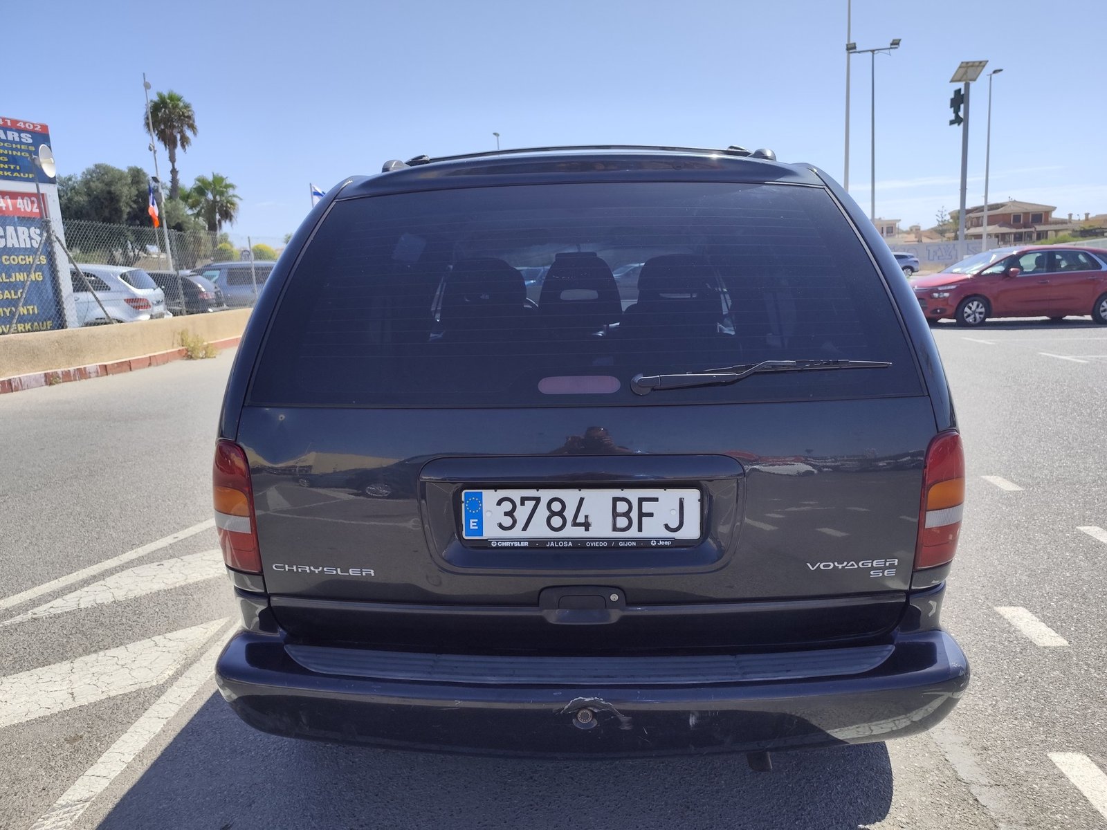 CHRYSLER VOYAGER 2.4 GASOLINA 150 CV 132.000 KM 2001 AUTOMATICO 7 PLAZAS