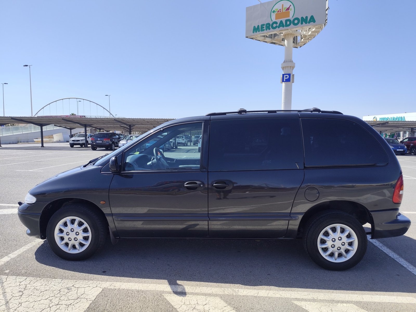 CHRYSLER VOYAGER 2.4 GASOLINA 150 CV 132.000 KM 2001 AUTOMATICO 7 PLAZAS