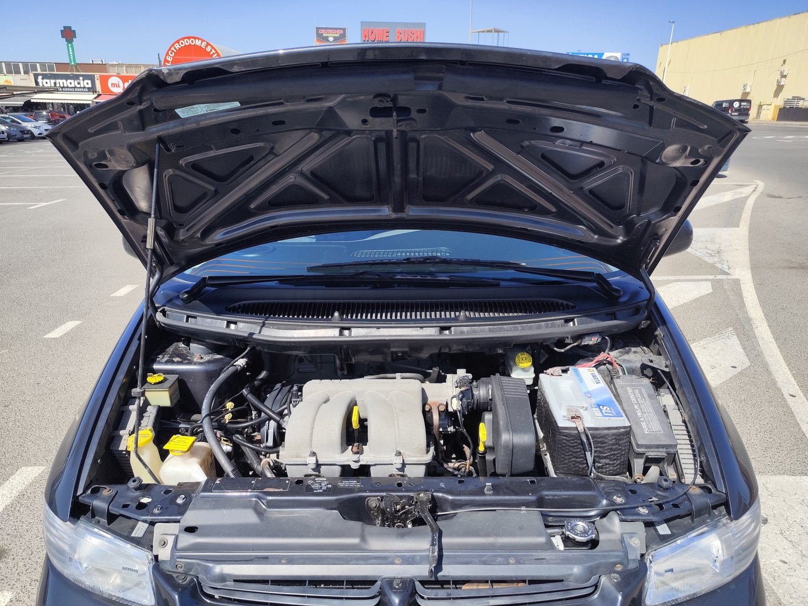 CHRYSLER VOYAGER 2.4 GASOLINA 150 CV 132.000 KM 2001 AUTOMATICO 7 PLAZAS