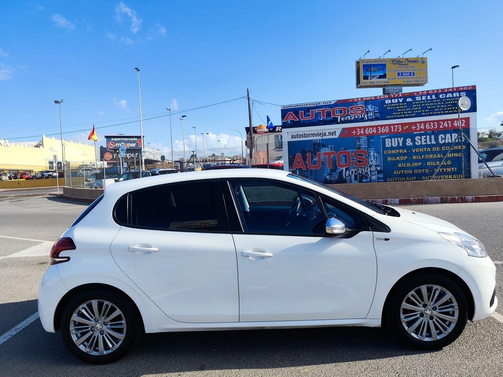 PEUGEOT 208 1.2 GASOLINA 82 CV 2016 99.000 KM MANUAL